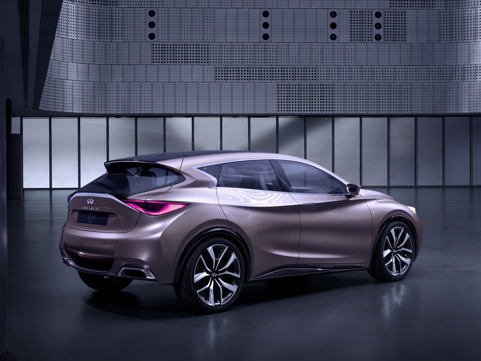 Infiniti Q30 Concept 2013