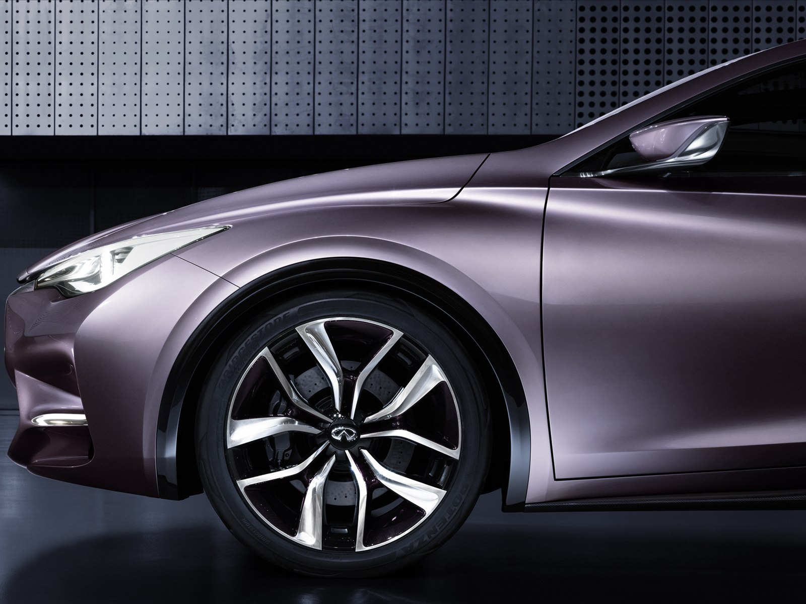 Infiniti Q30 Concept 2013