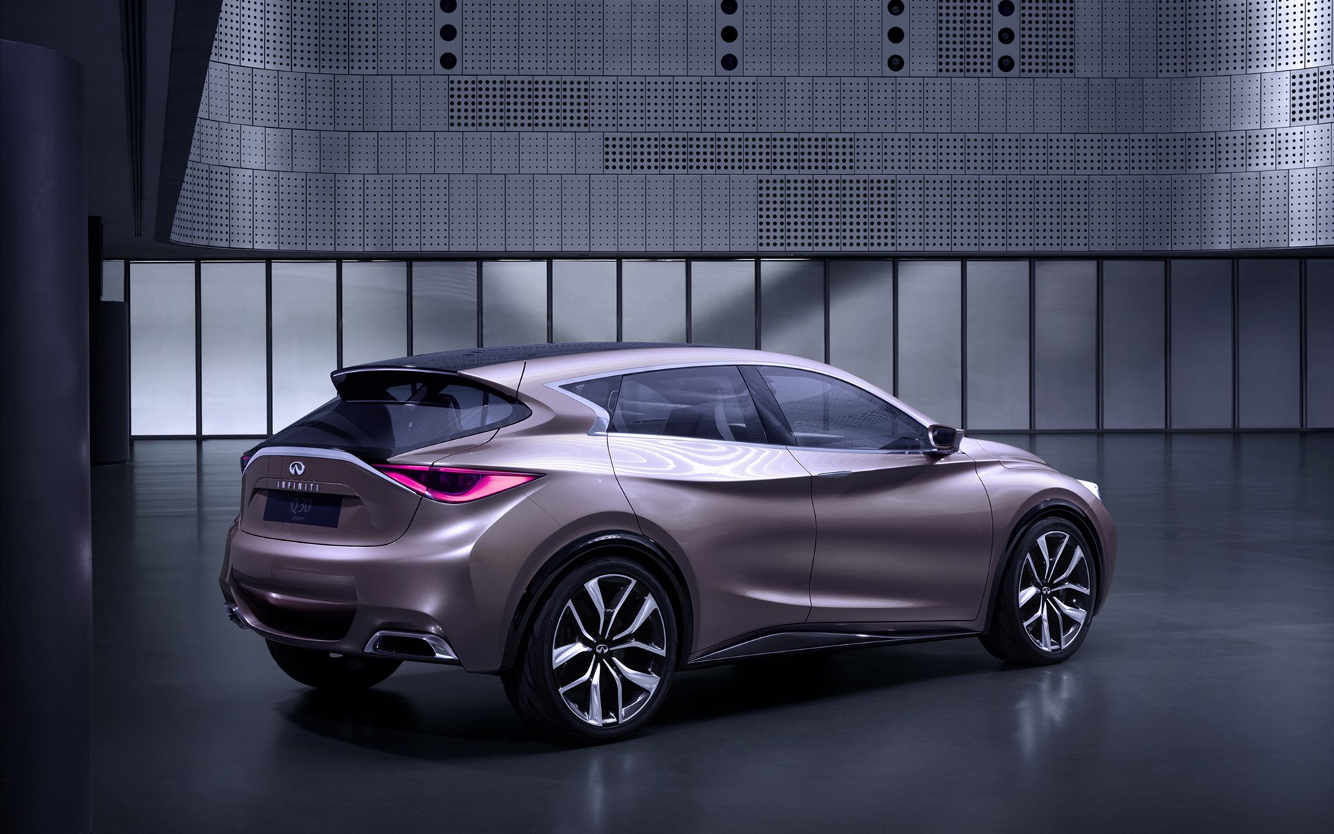 Infiniti Q30 Concept 2013
