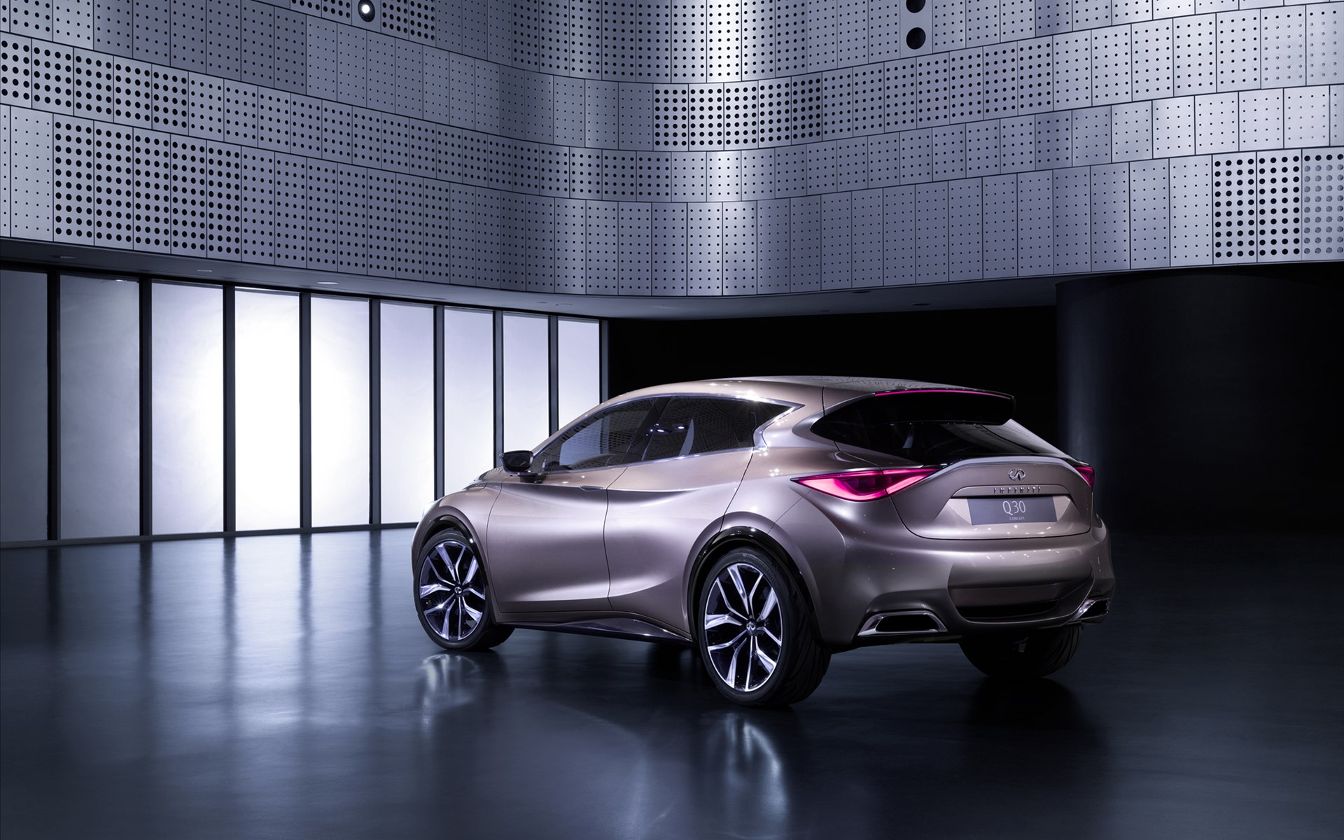 Infiniti Q30 Concept 2013