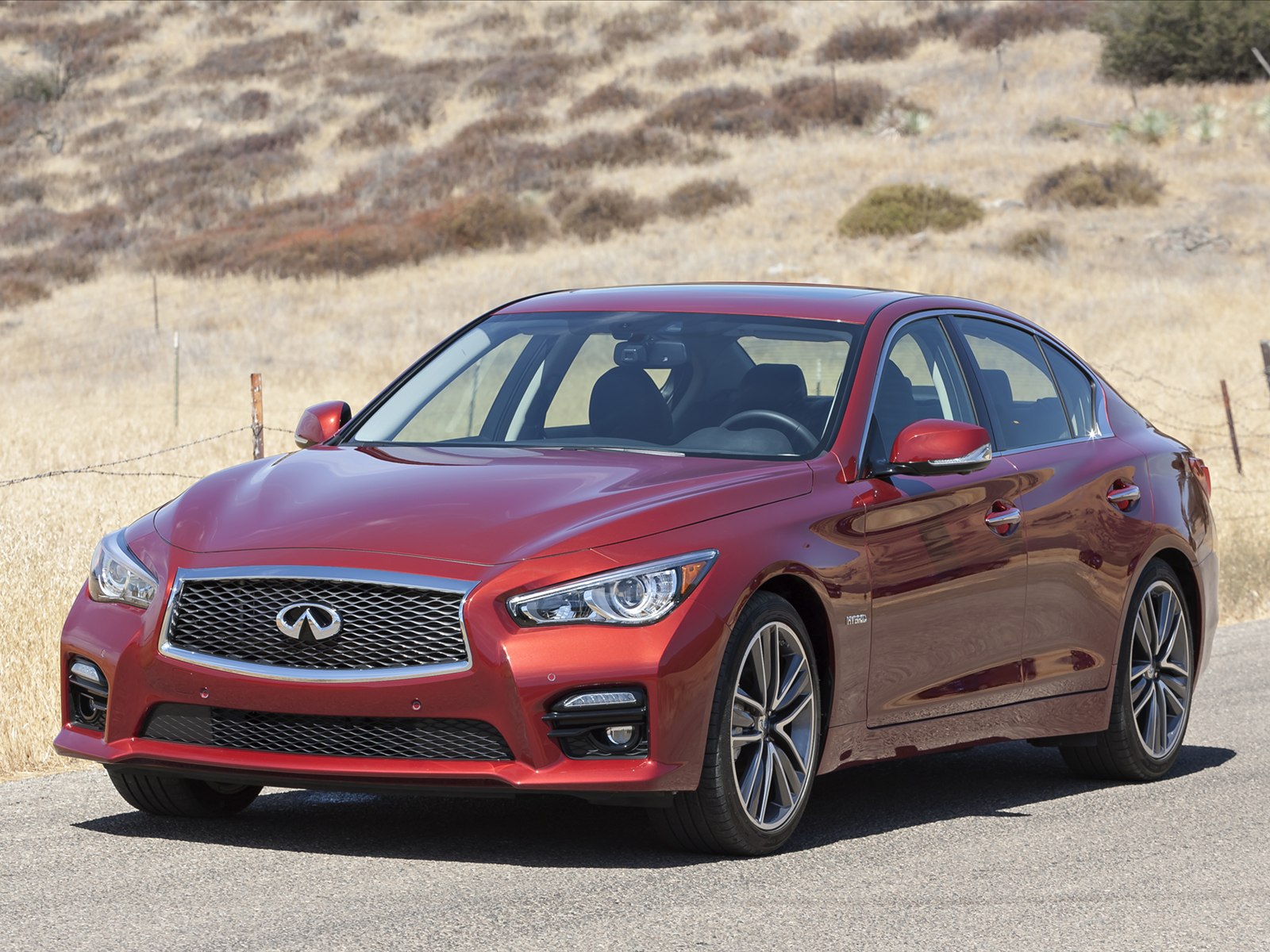 Infiniti Q50 2014