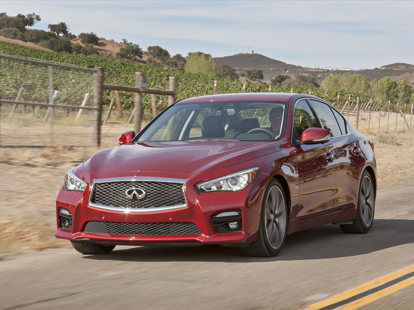 Infiniti Q50 2014