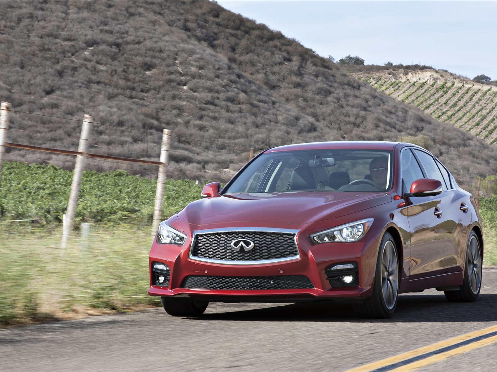 Infiniti Q50 2014