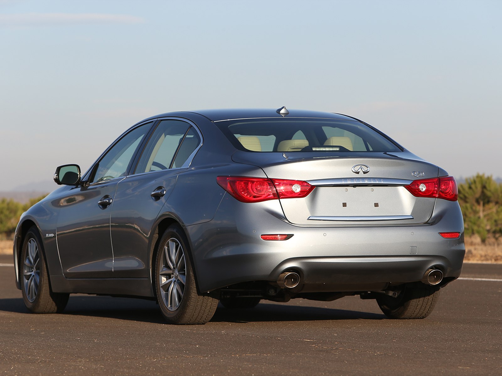 Infiniti Q50 2014