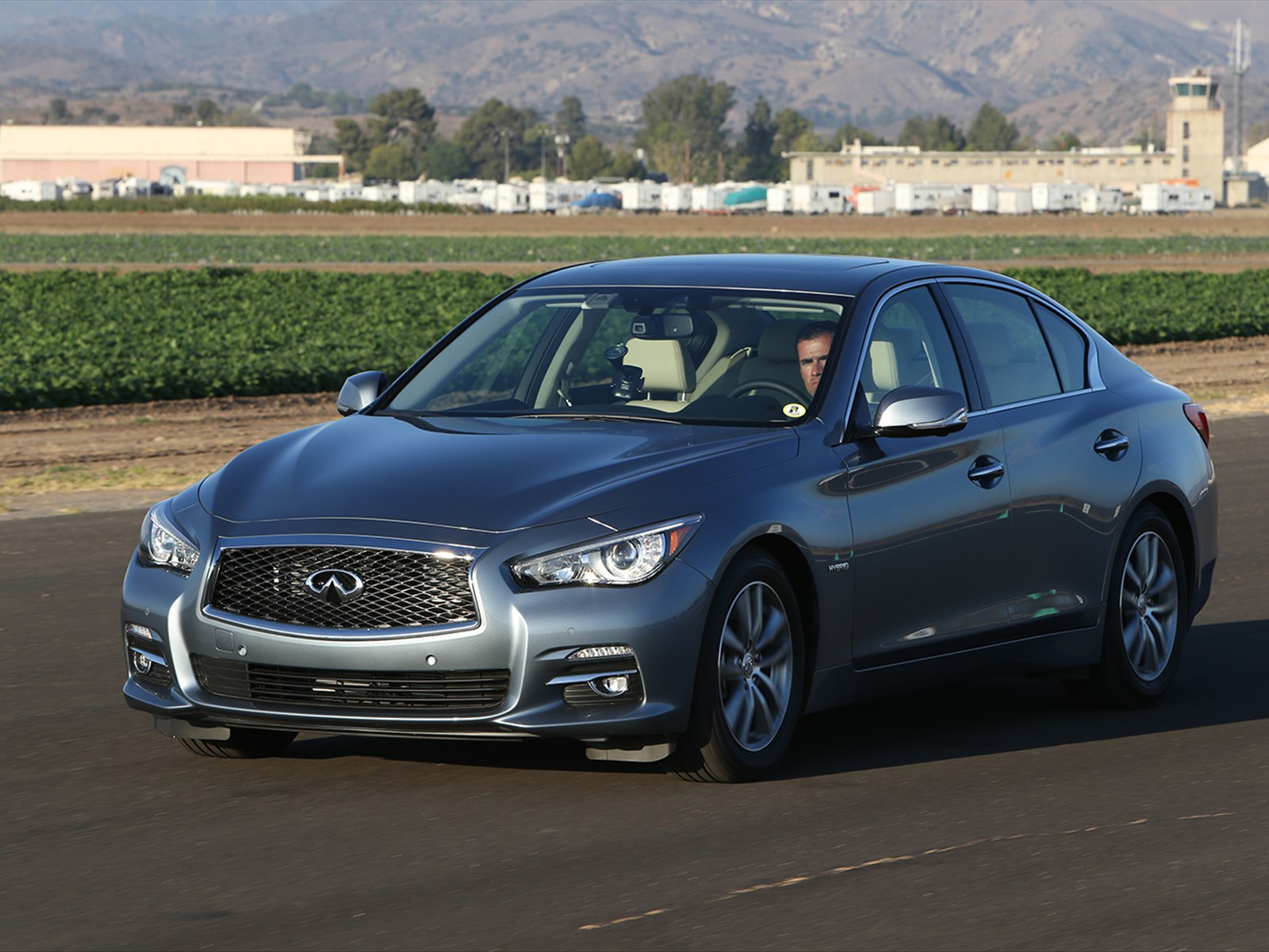 Infiniti Q50 2014