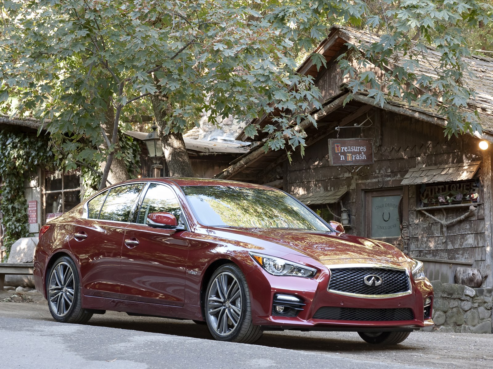 Infiniti Q50 2014
