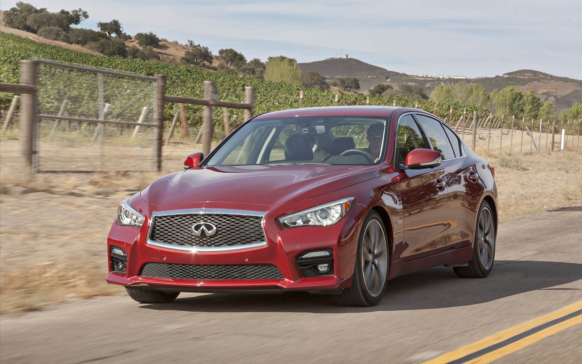 Infiniti Q50 2014