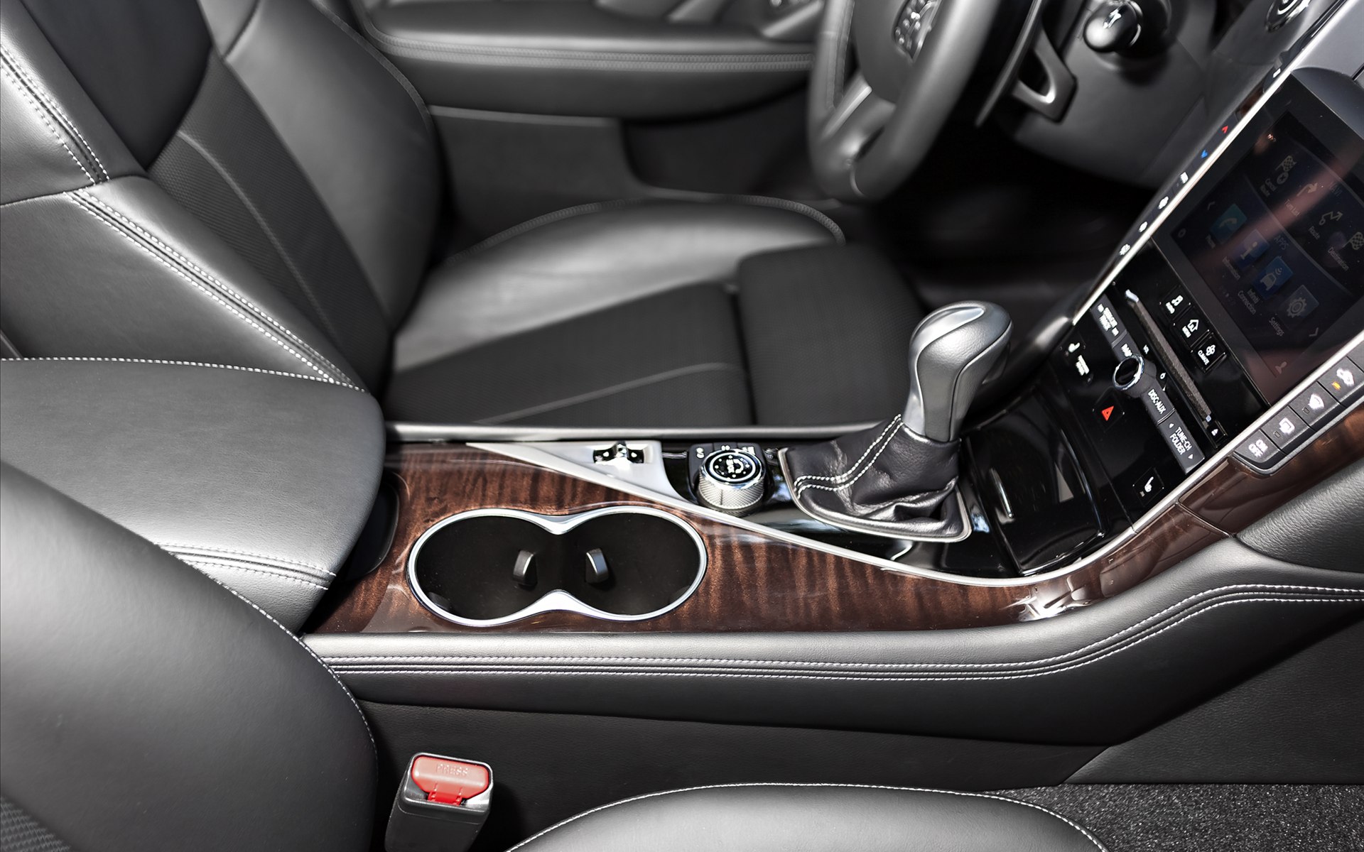 Infiniti Q50 2014