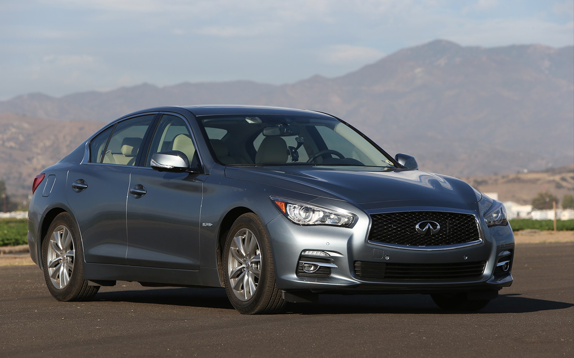 Infiniti Q50 2014