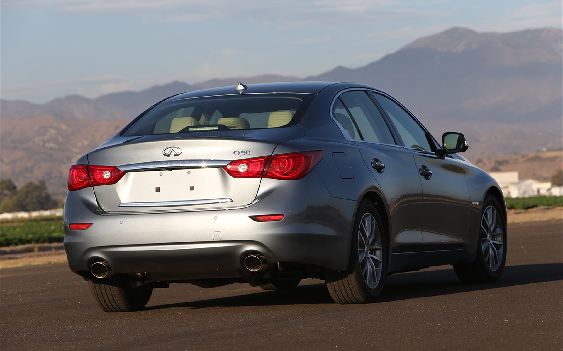 Infiniti Q50 2014