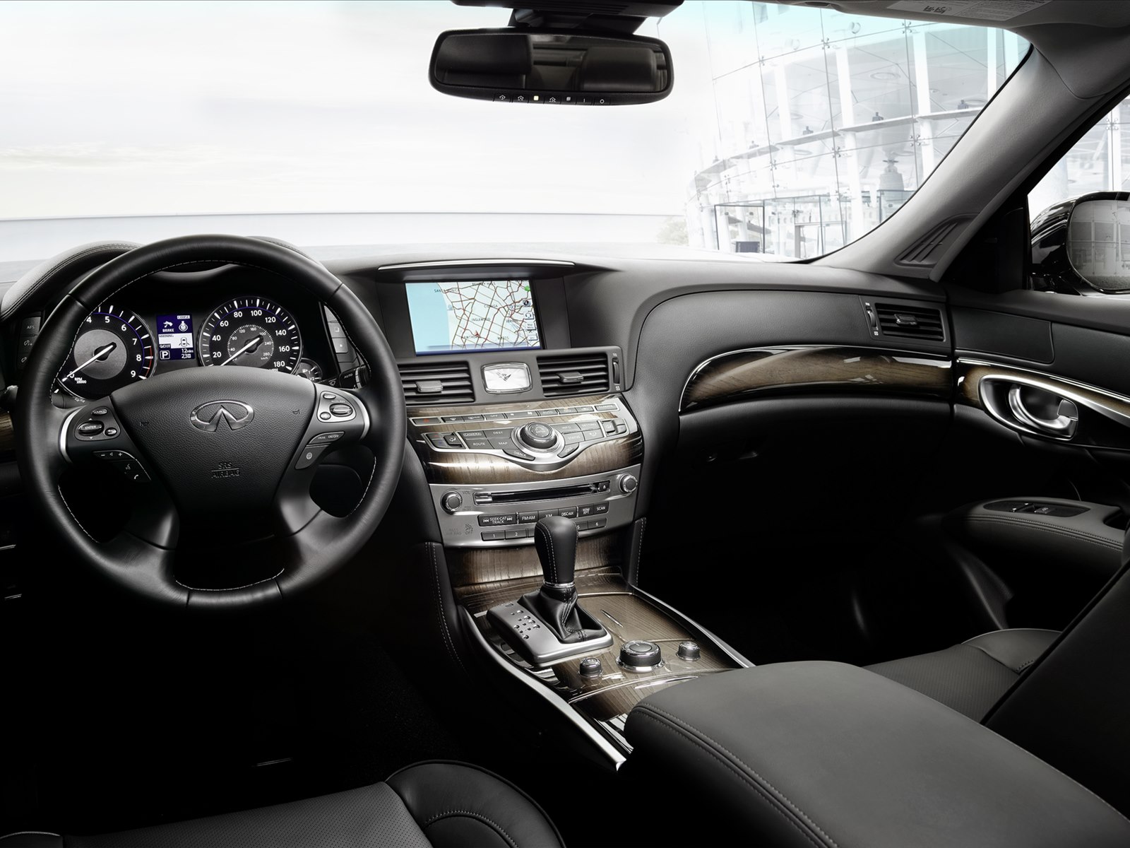 Infiniti Q70 2015