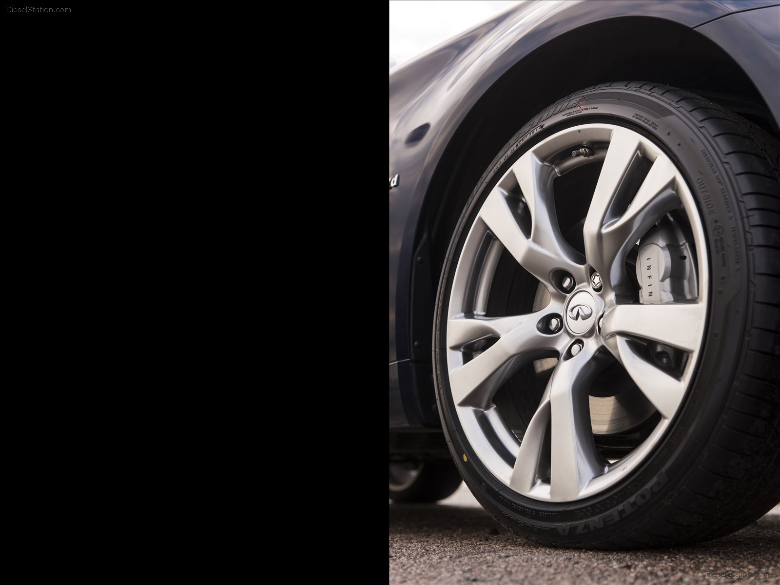 Infiniti Q70 2015
