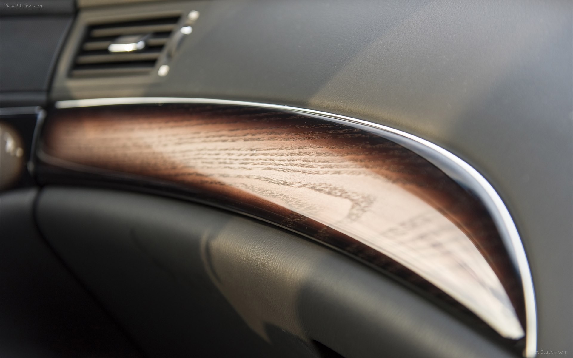 Infiniti Q70 2015