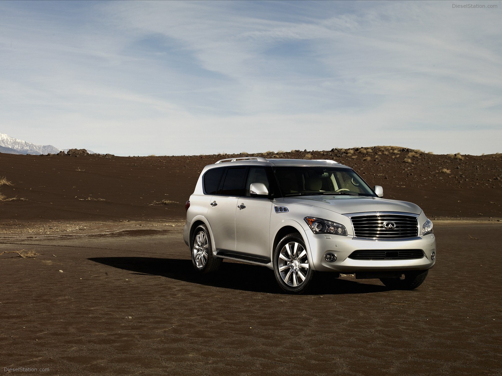 Infiniti QX 2011