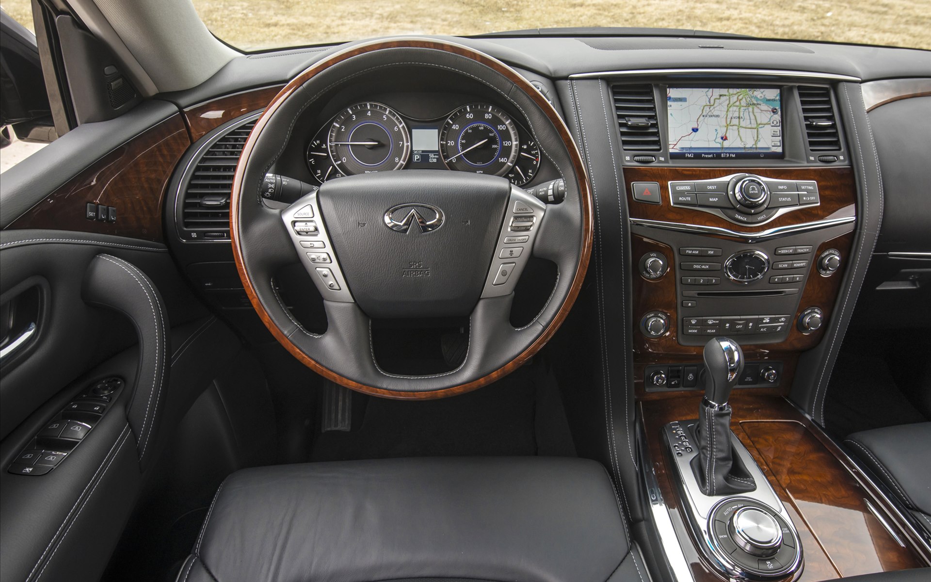 Infiniti QX80 2015