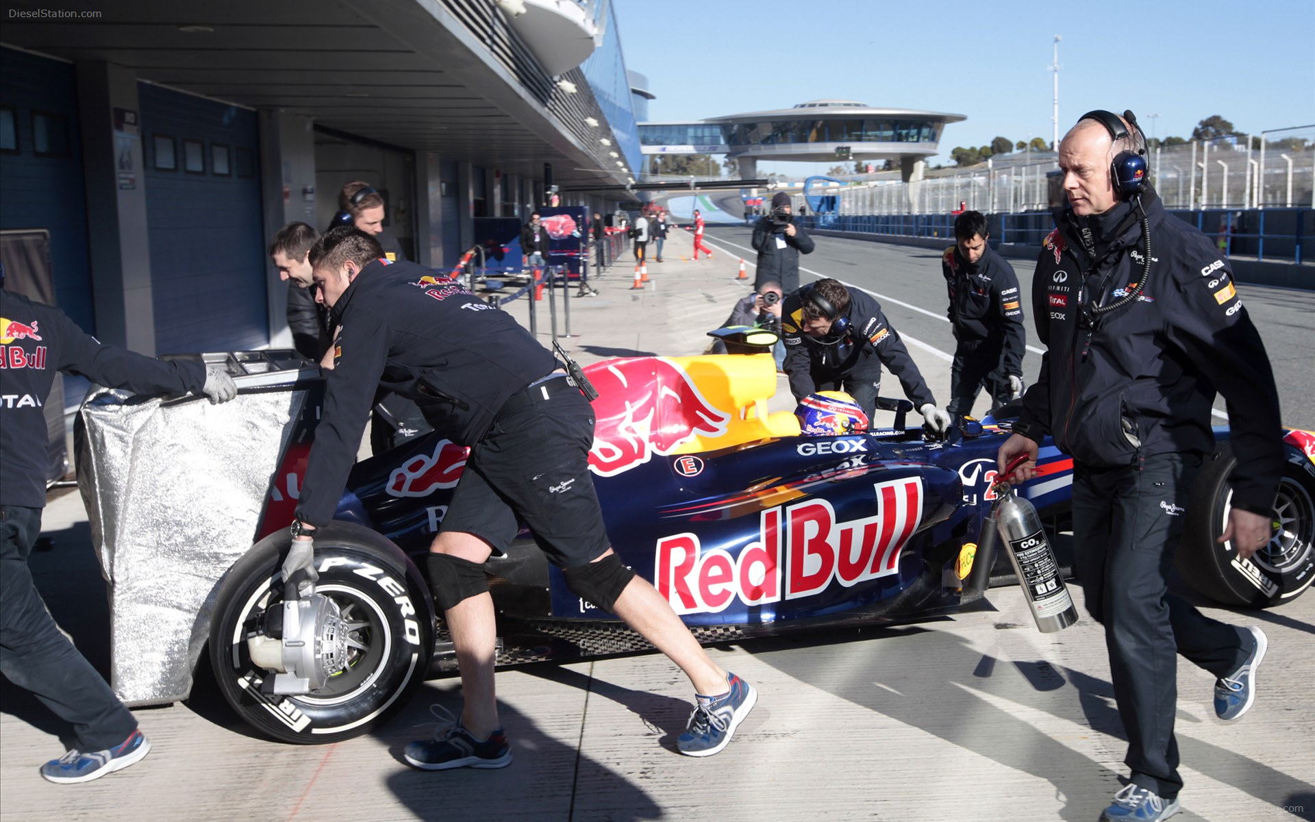 Infiniti Red Bull Racing Pre Season Test 2012 Infiniti Red Bull Racing Pre Season Test 2012