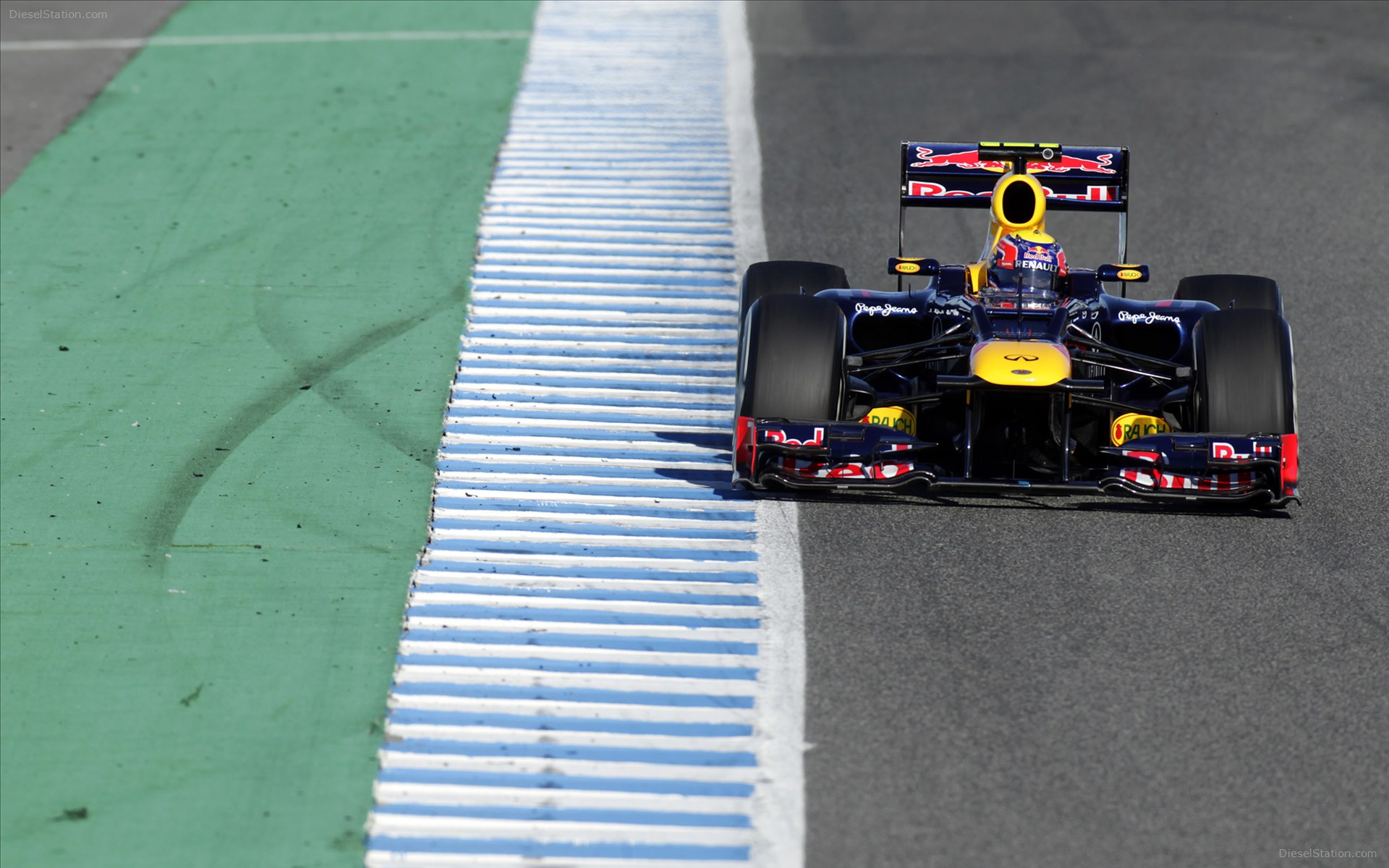 Infiniti Red Bull Racing Pre Season Test 2012 Infiniti Red Bull Racing Pre Season Test 2012