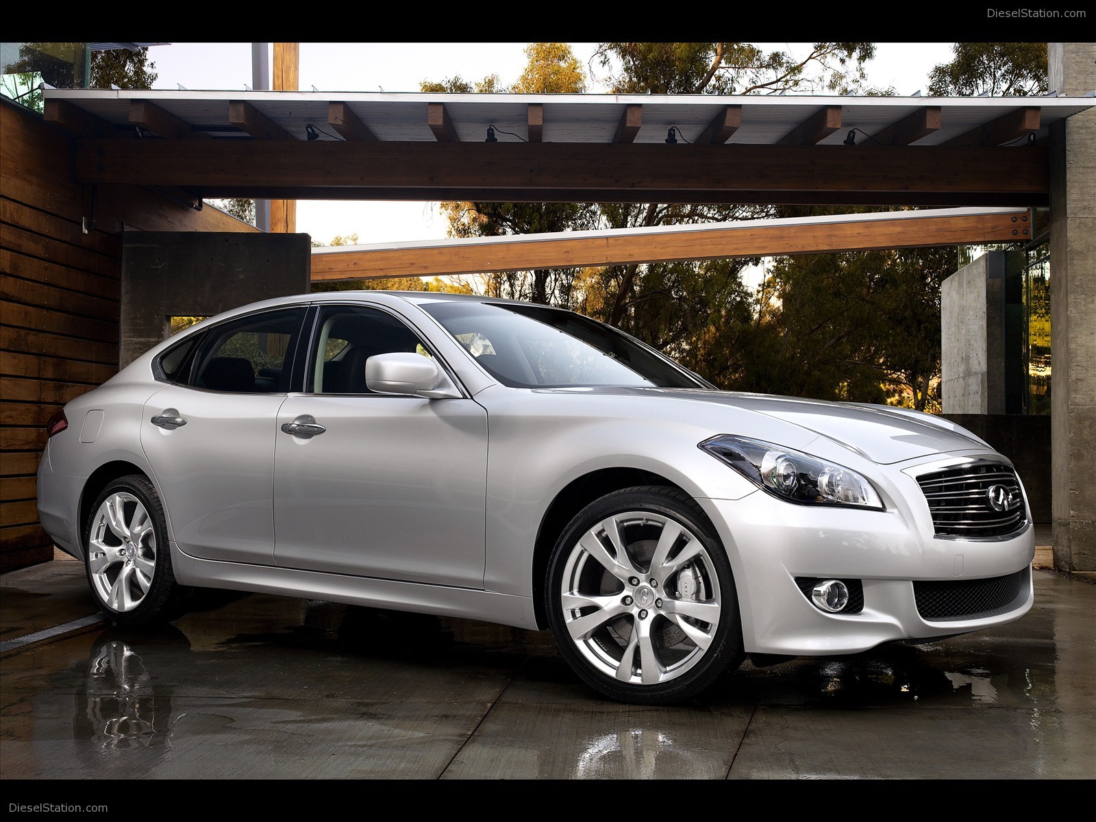 2011 Infiniti M - LA Motor Show 2009