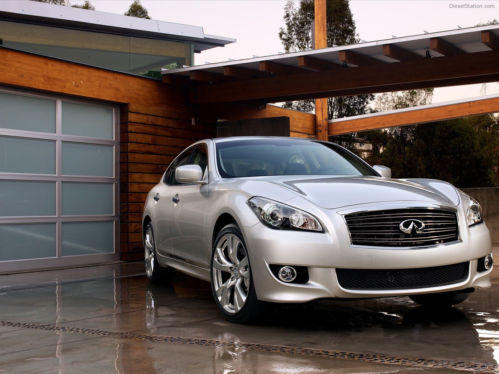 2011 Infiniti M - LA Motor Show 2009