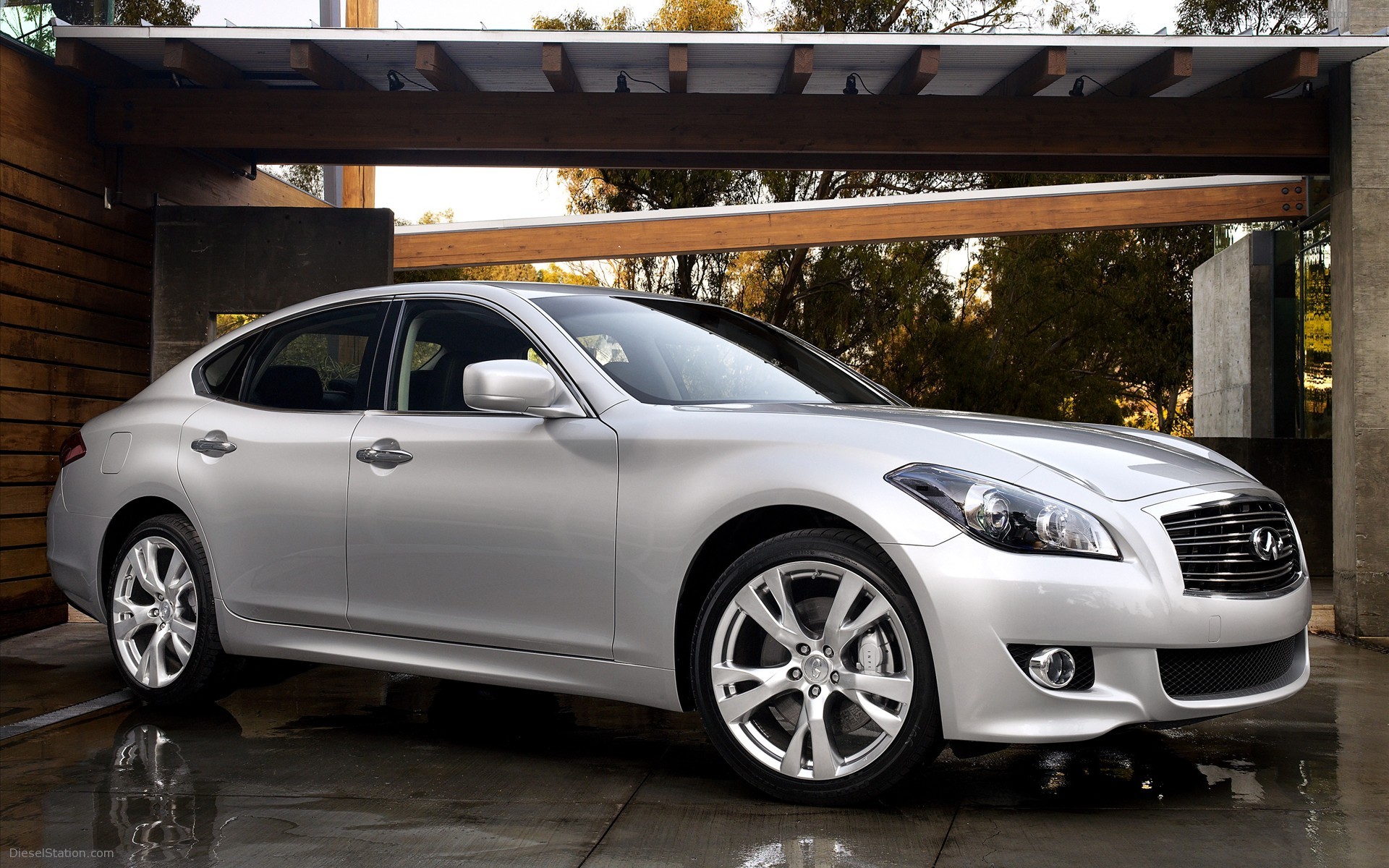 2011 Infiniti M - LA Motor Show 2009