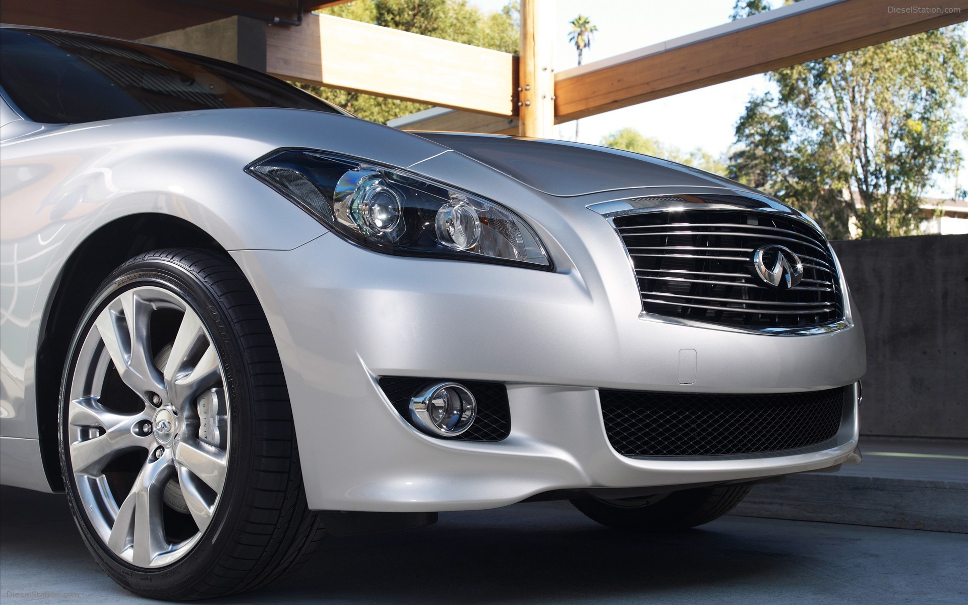 2011 Infiniti M - LA Motor Show 2009