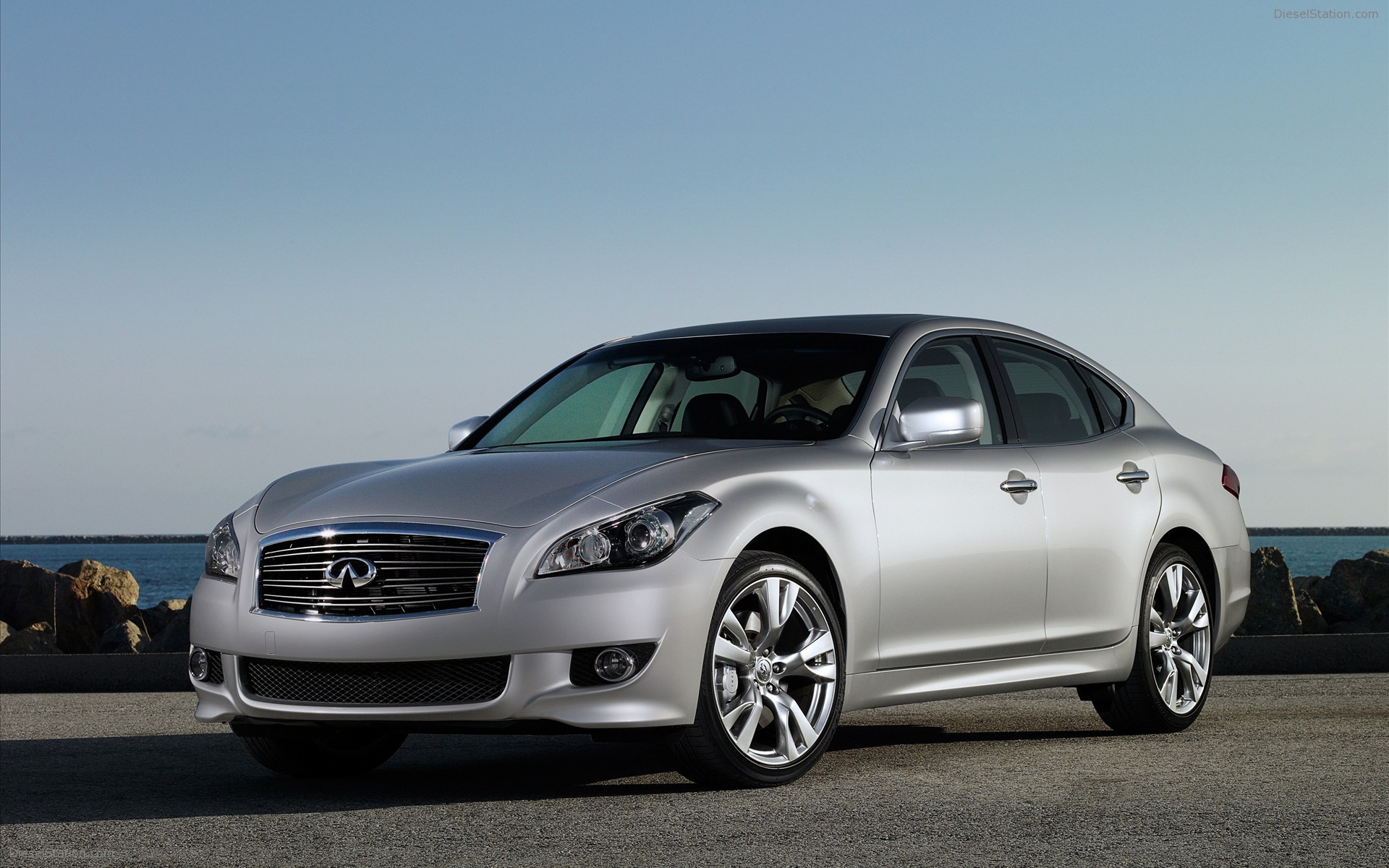 2011 Infiniti M - LA Motor Show 2009