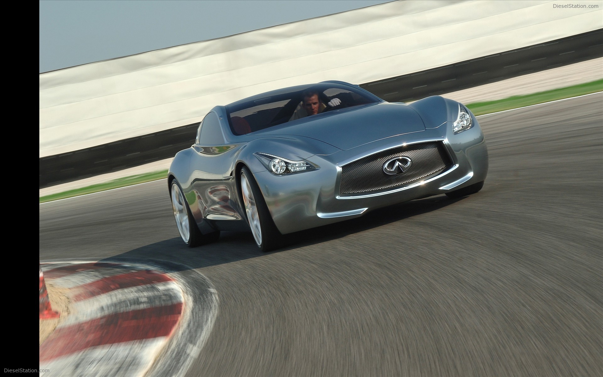 Infiniti Essence At Goodwood