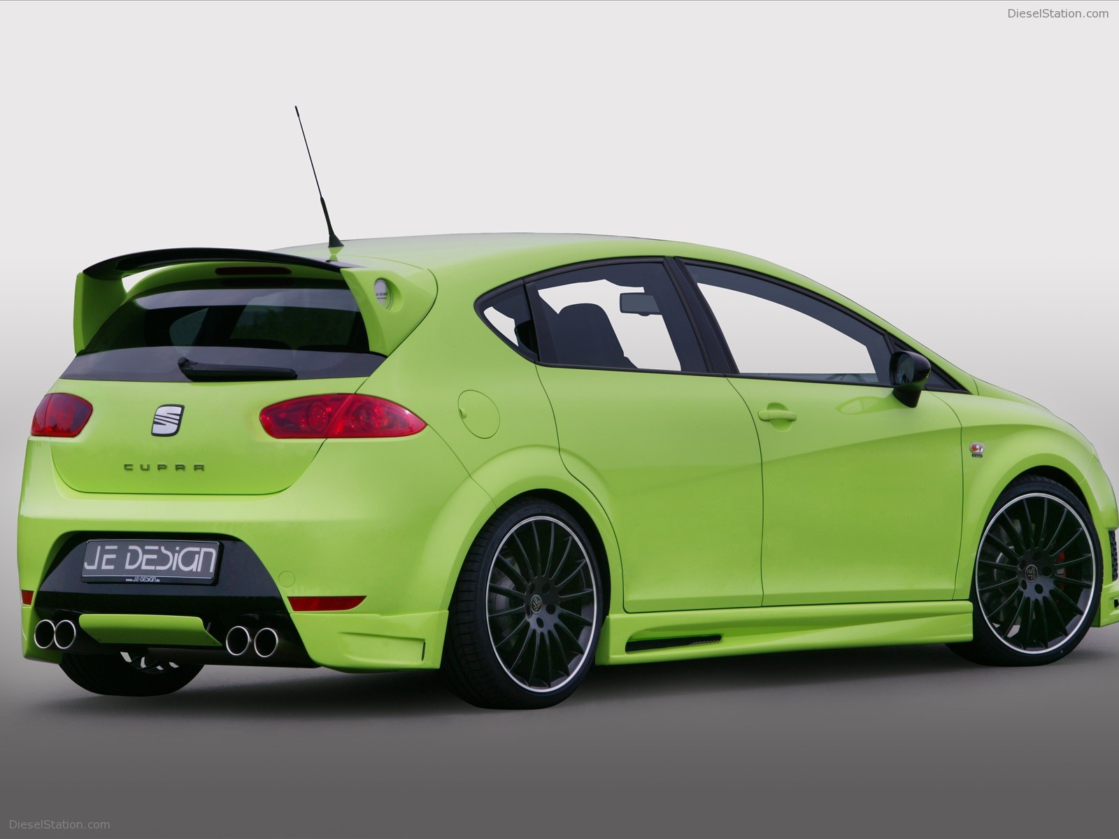 2009 JE DESIGN Seat Leon Cupra