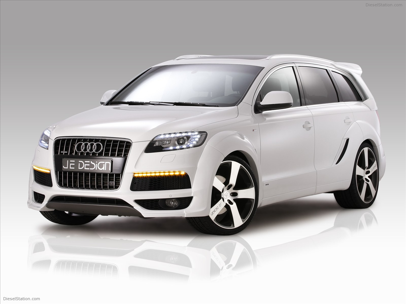 JE DESIGN Audi Q7 S Line 2012