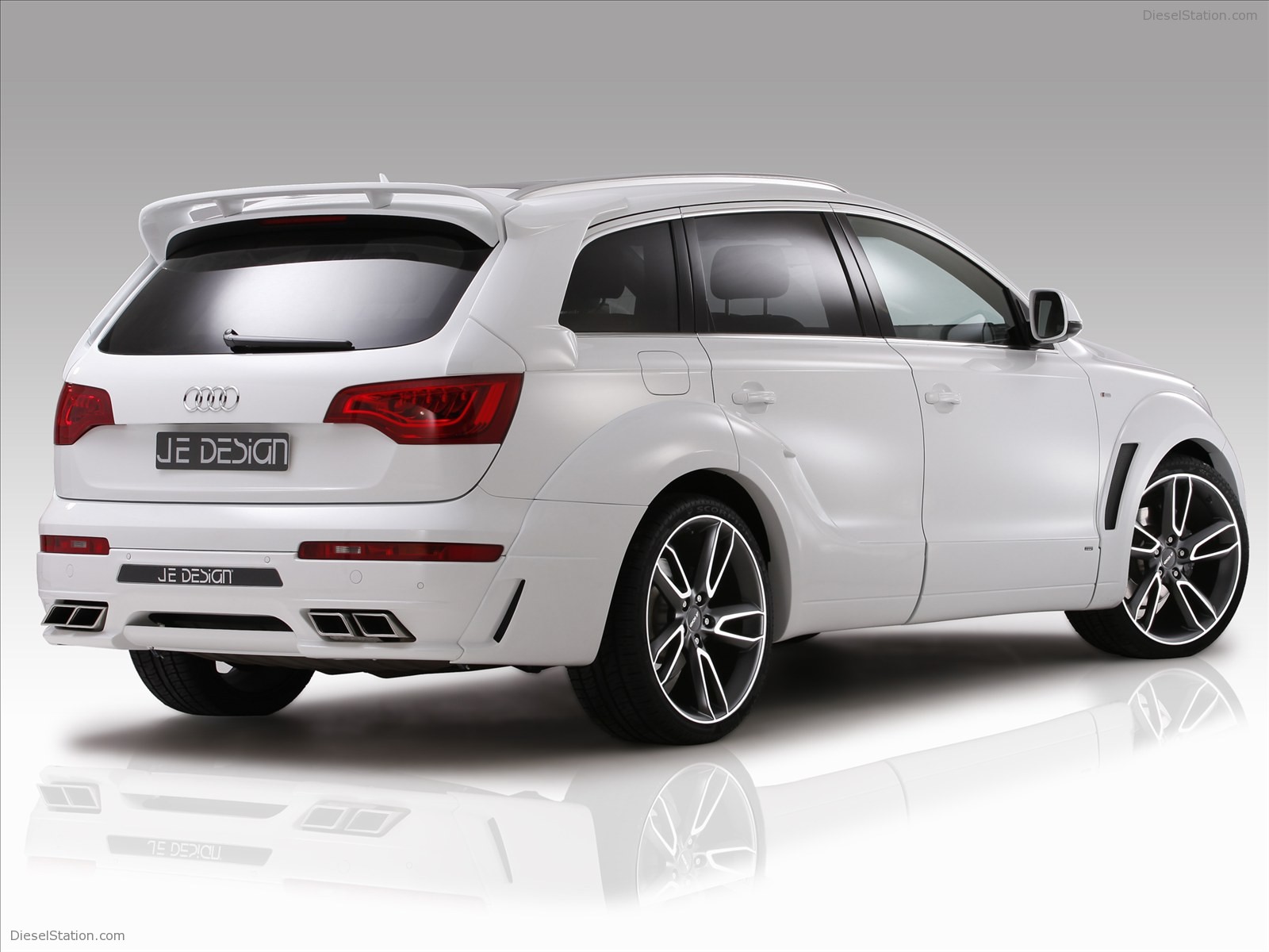 JE DESIGN Audi Q7 S Line 2012