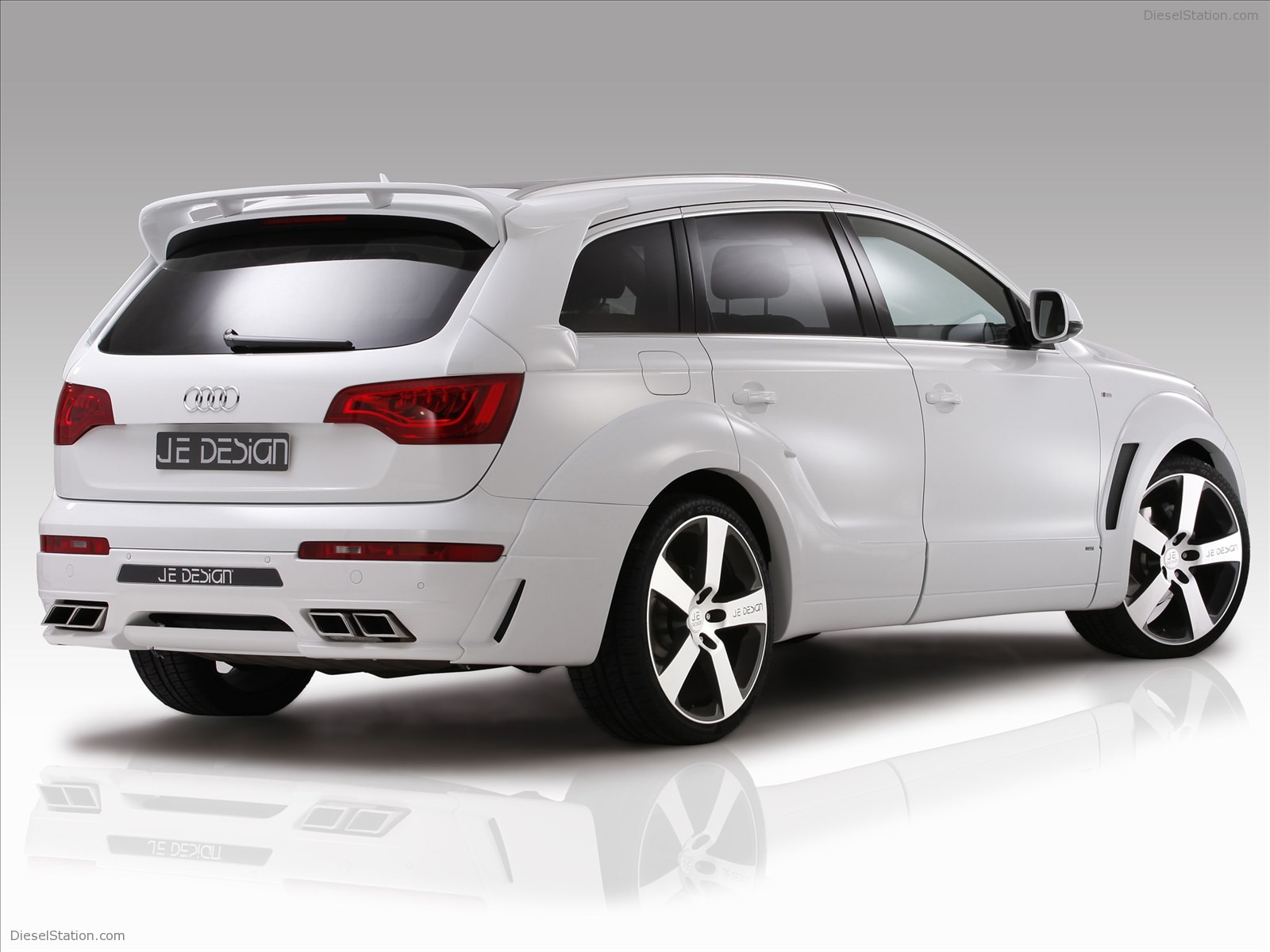 JE DESIGN Audi Q7 S Line 2012