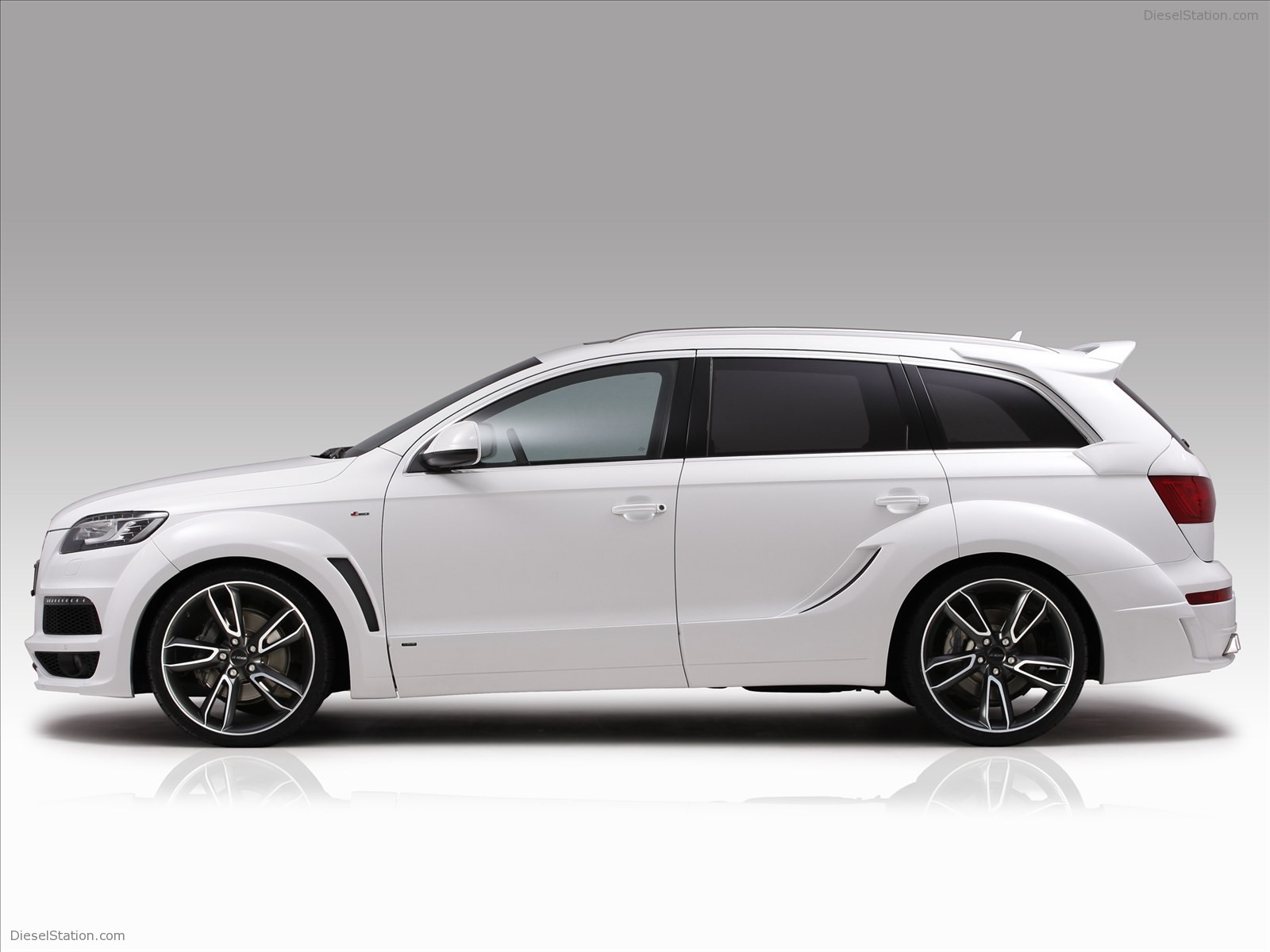 JE DESIGN Audi Q7 S Line 2012