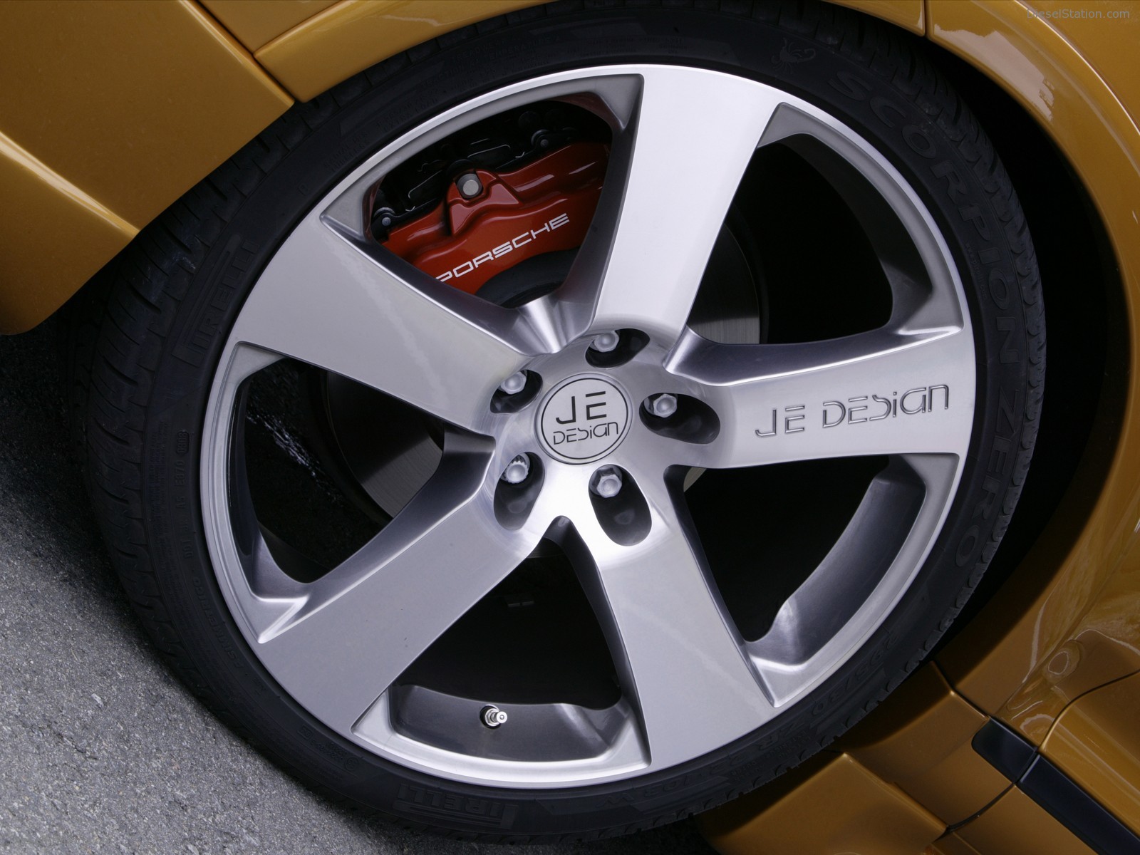 JE Design Porsche Cayenne GTS