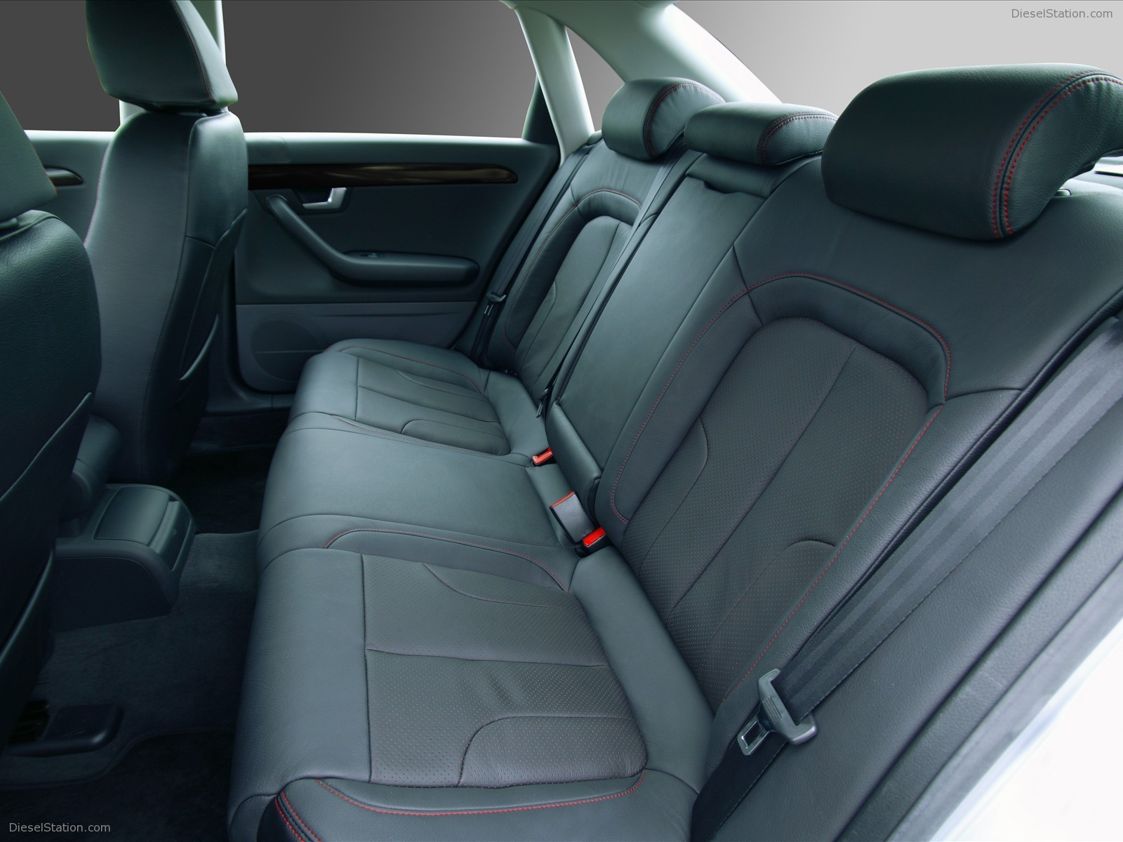 JE DESIGN Seat Exeo ST