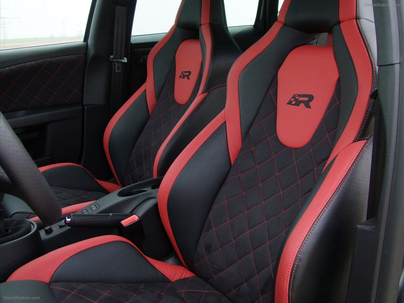 JE Design Seat Leon Cupra R