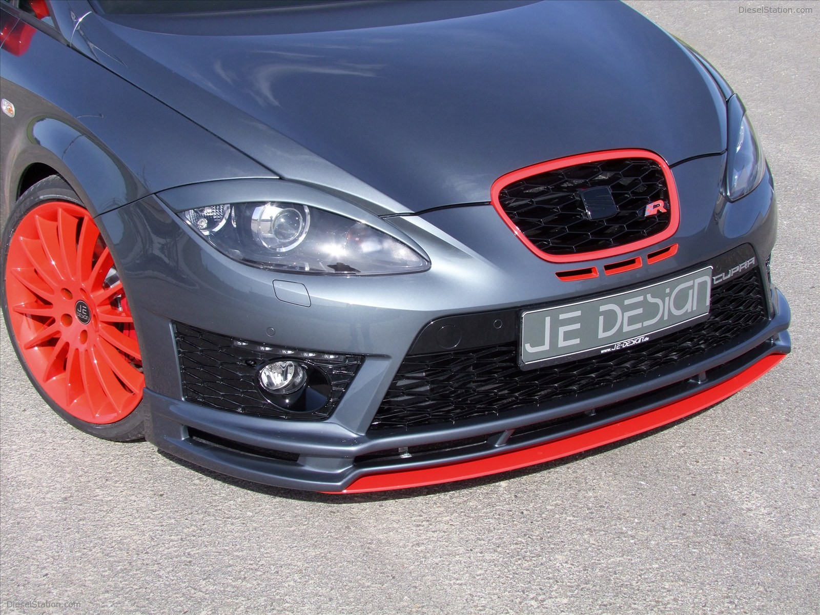 JE Design Seat Leon Cupra R