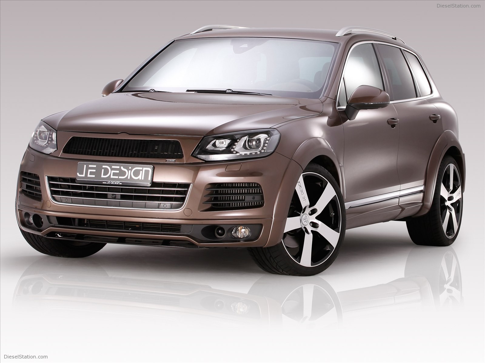 JE DESIGN VW Touareg R Line 2011