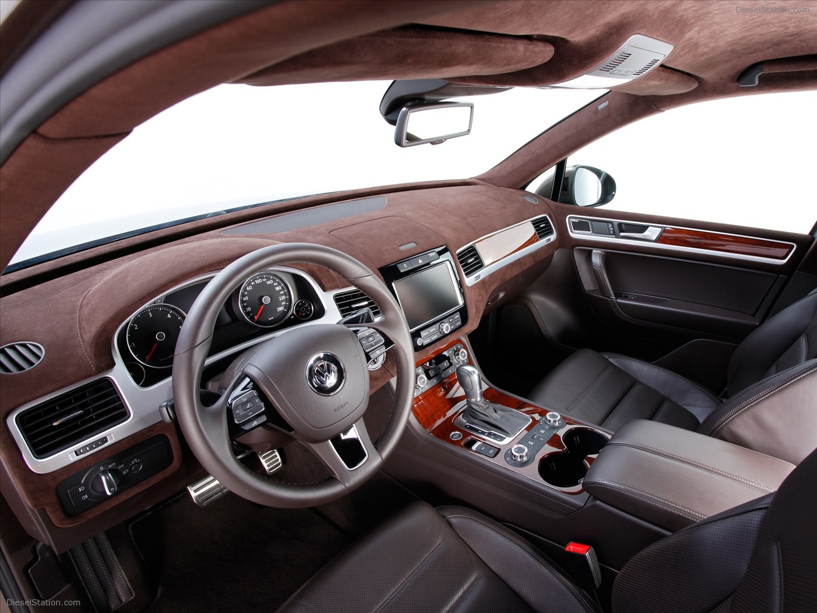 JE DESIGN VW Touareg R Line 2011