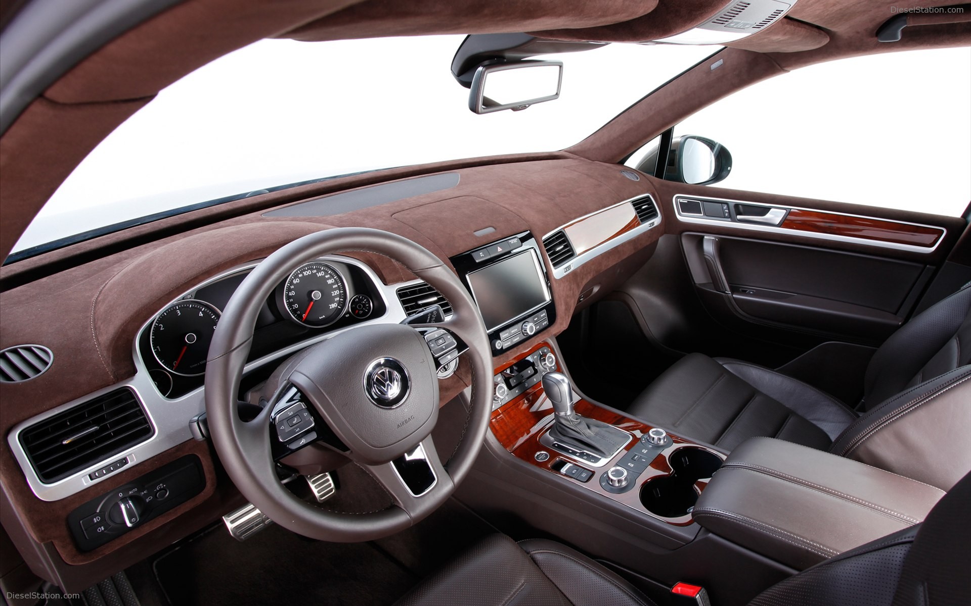 JE DESIGN VW Touareg R Line 2011