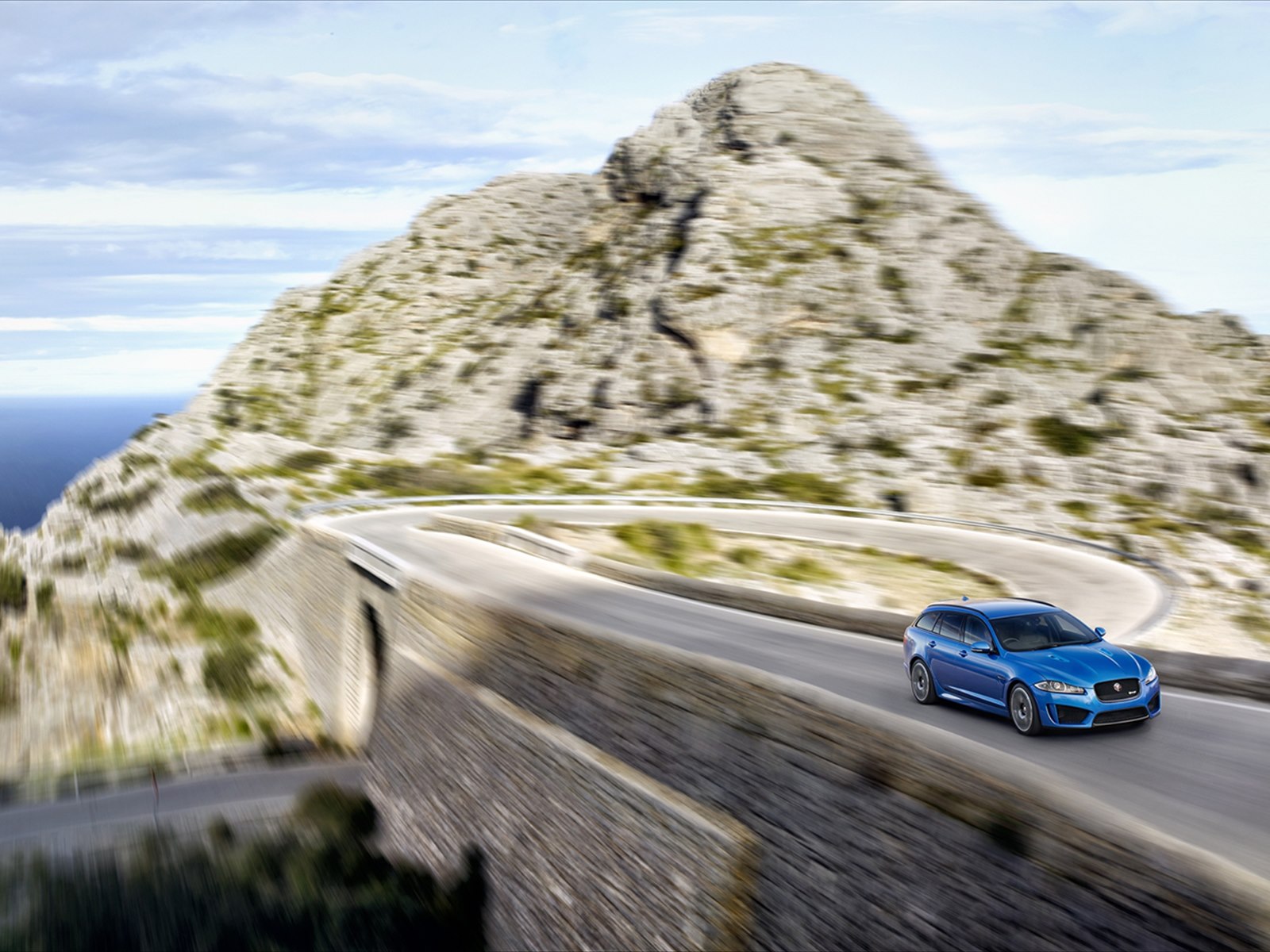 Jaguar XFR-S Sportbrake 2015
