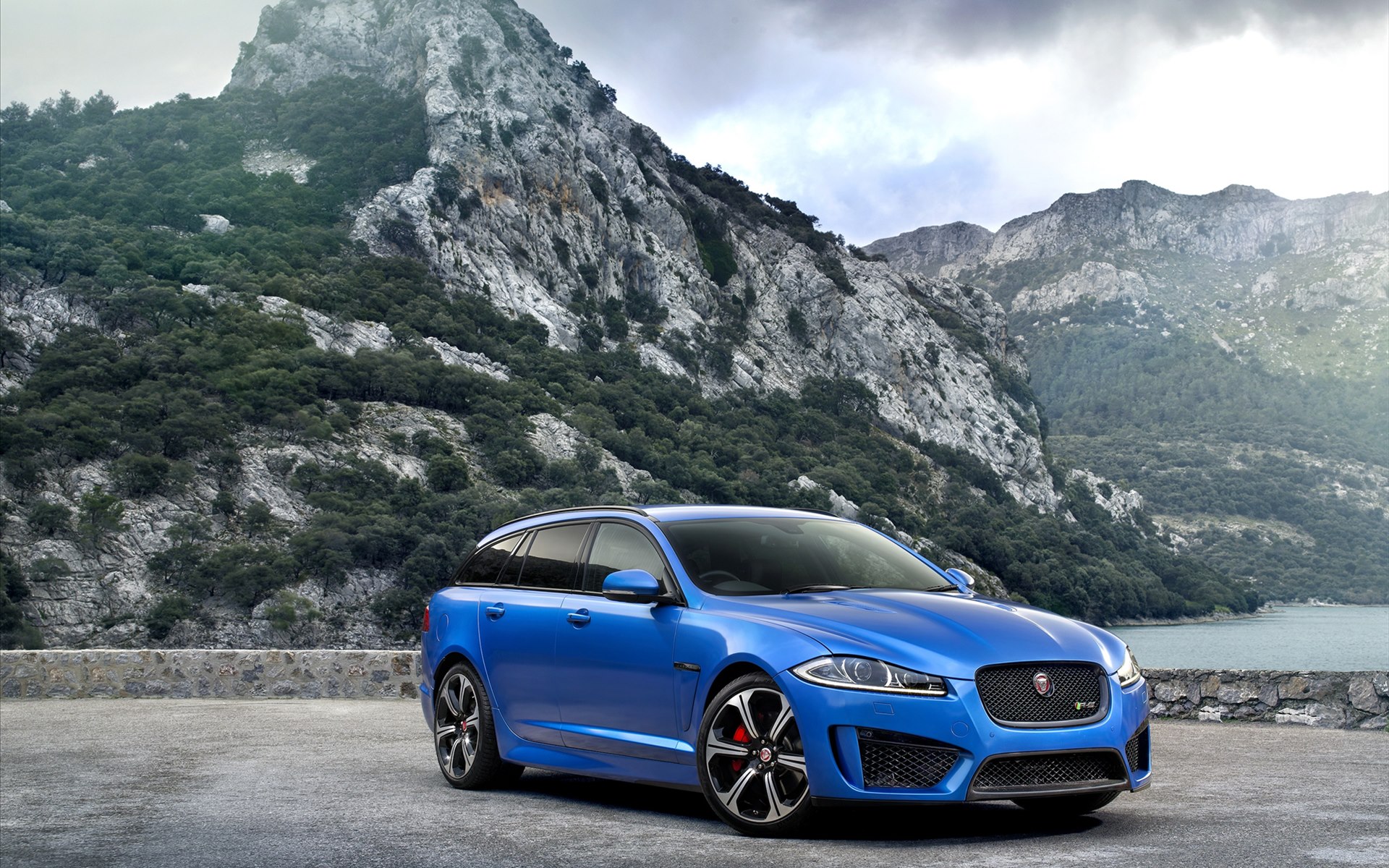 Jaguar XFR-S Sportbrake 2015