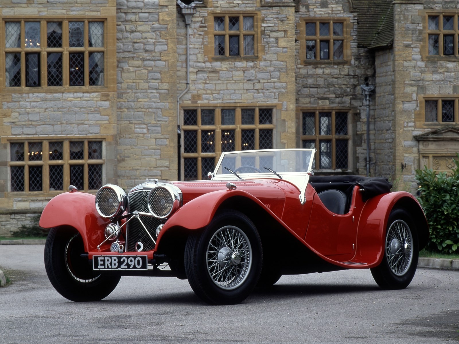 75 Years of Jaguar History Brought to Life 75 Years of Jaguar History Brought to Life