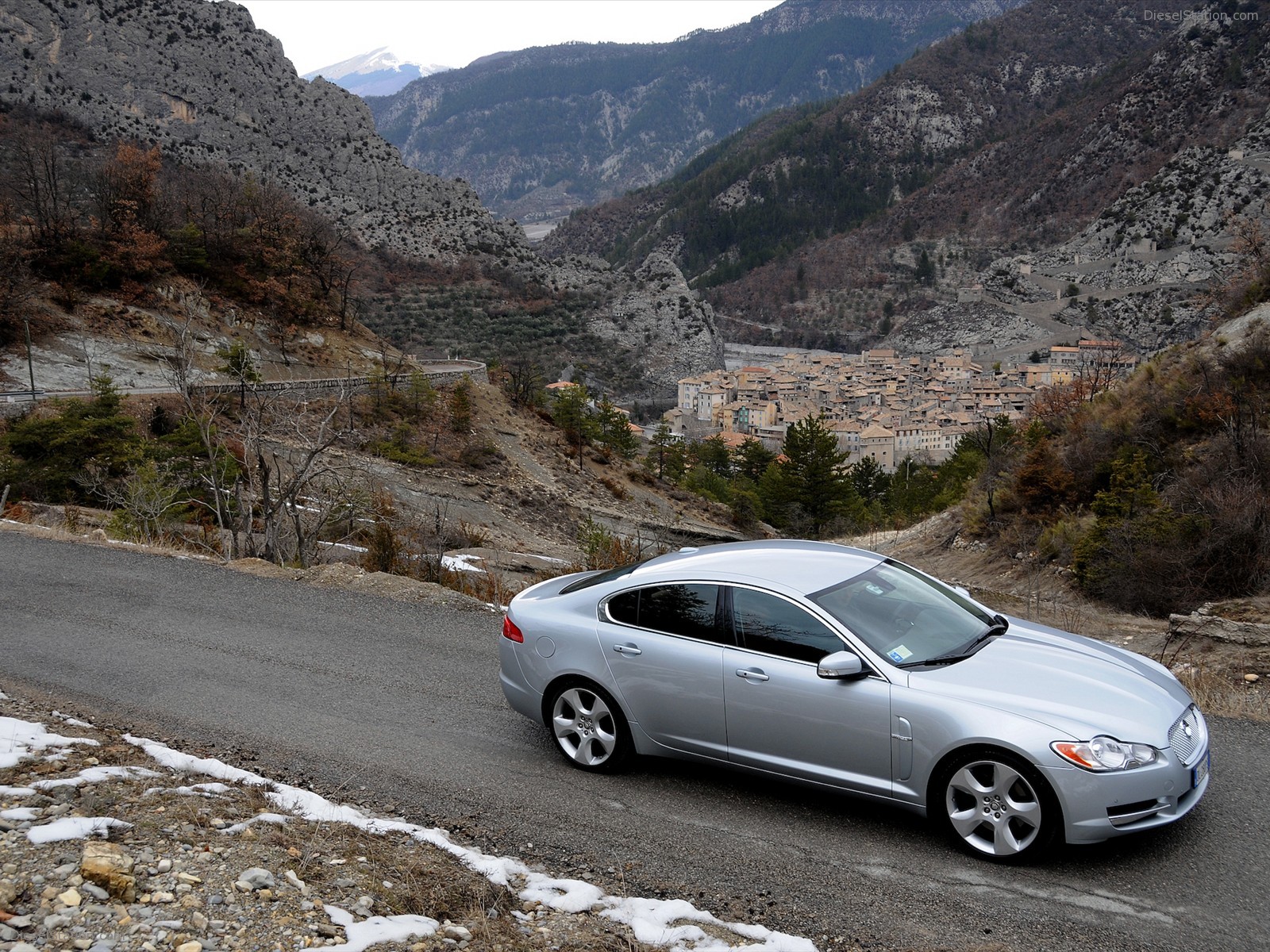 2010 New Jaguar XF