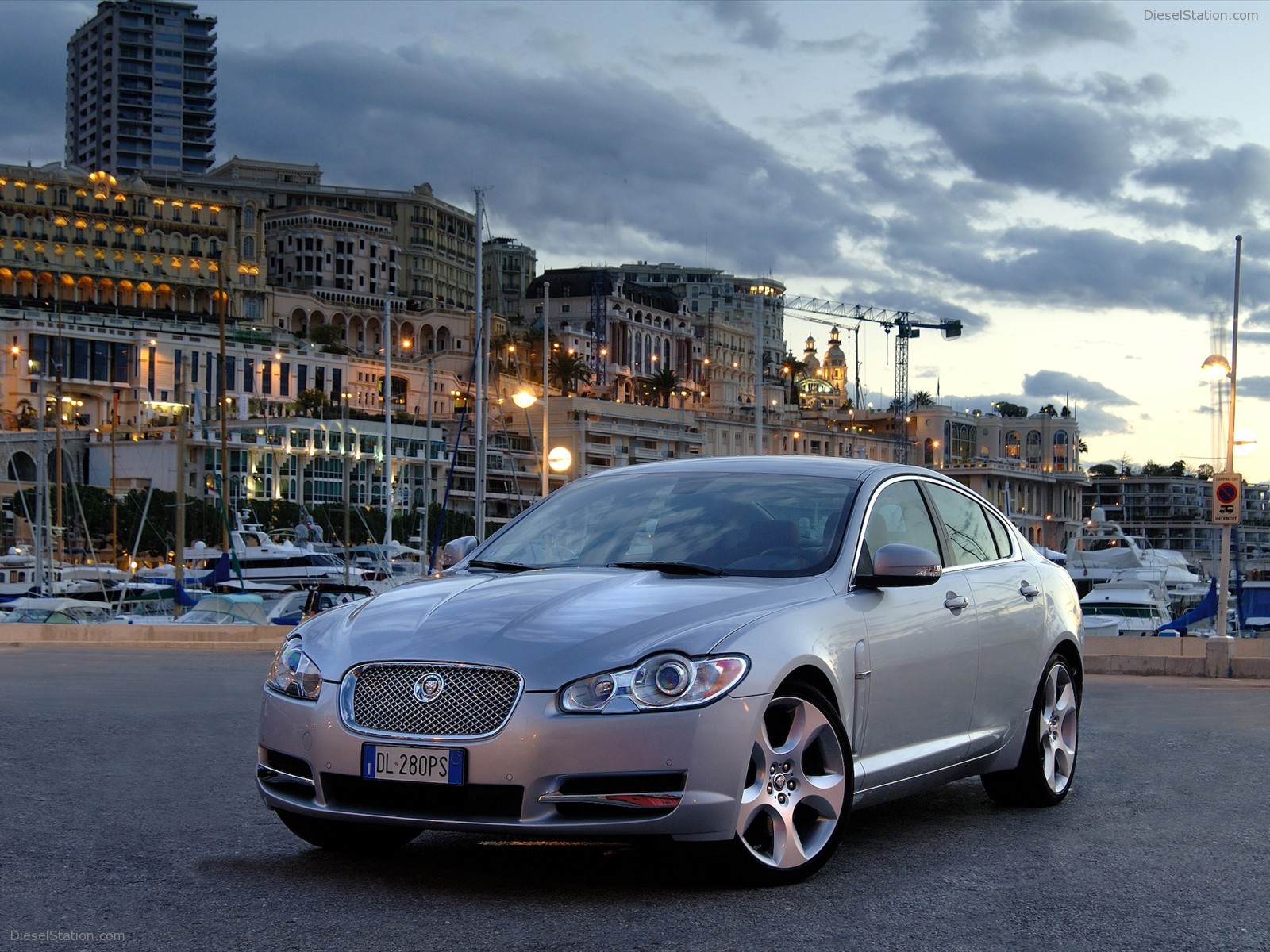 2010 New Jaguar XF