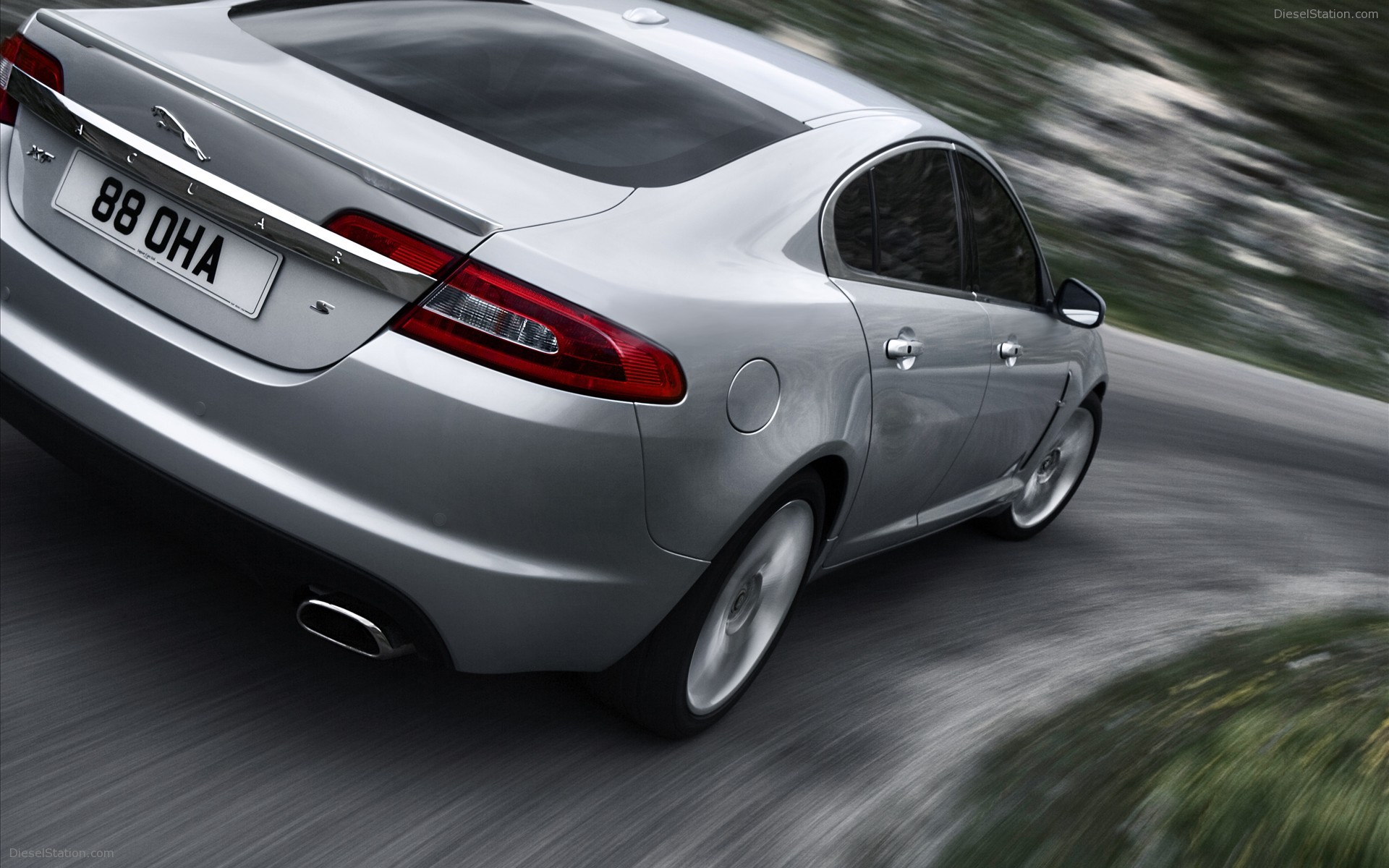 2010 New Jaguar XF