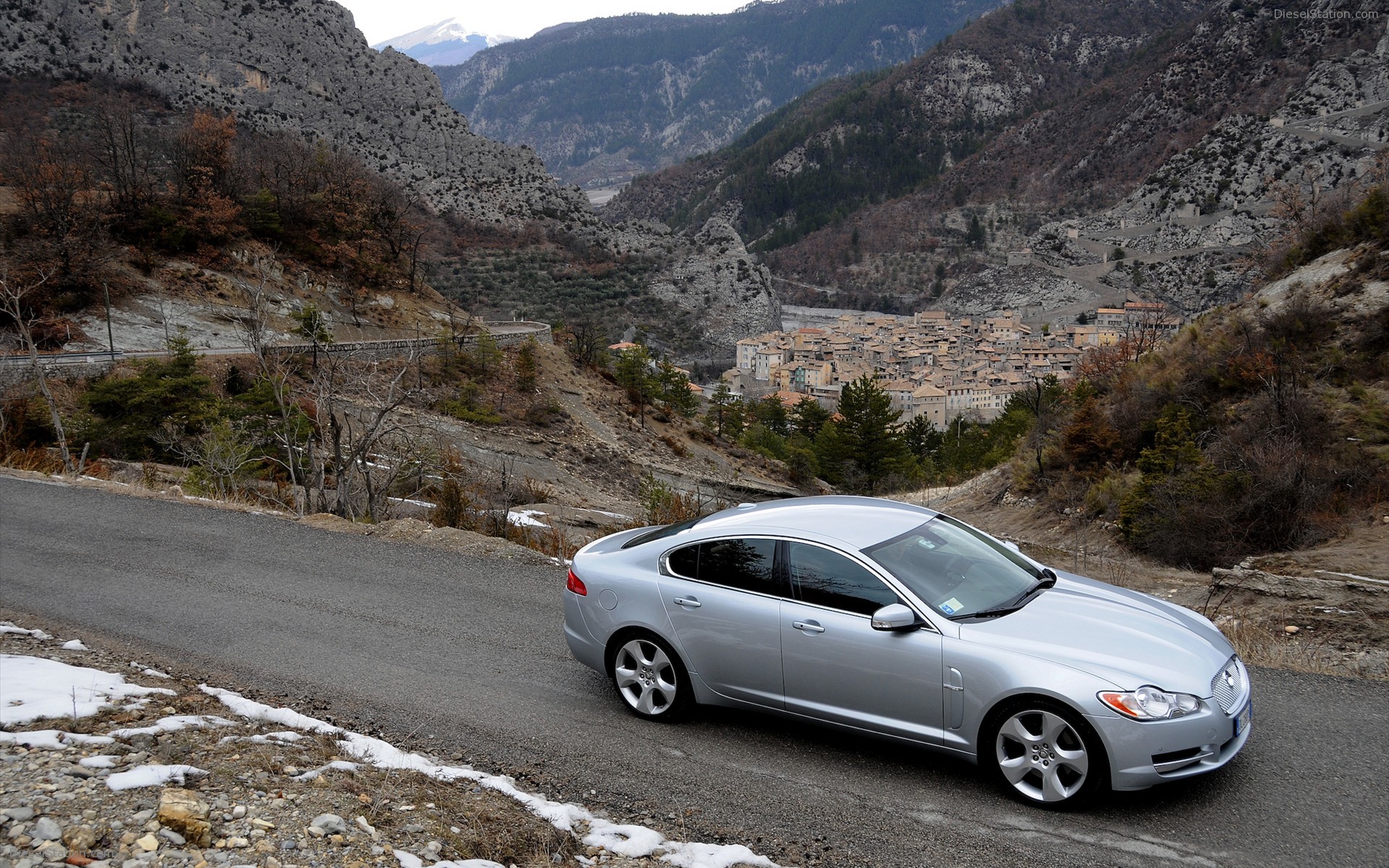 2010 New Jaguar XF