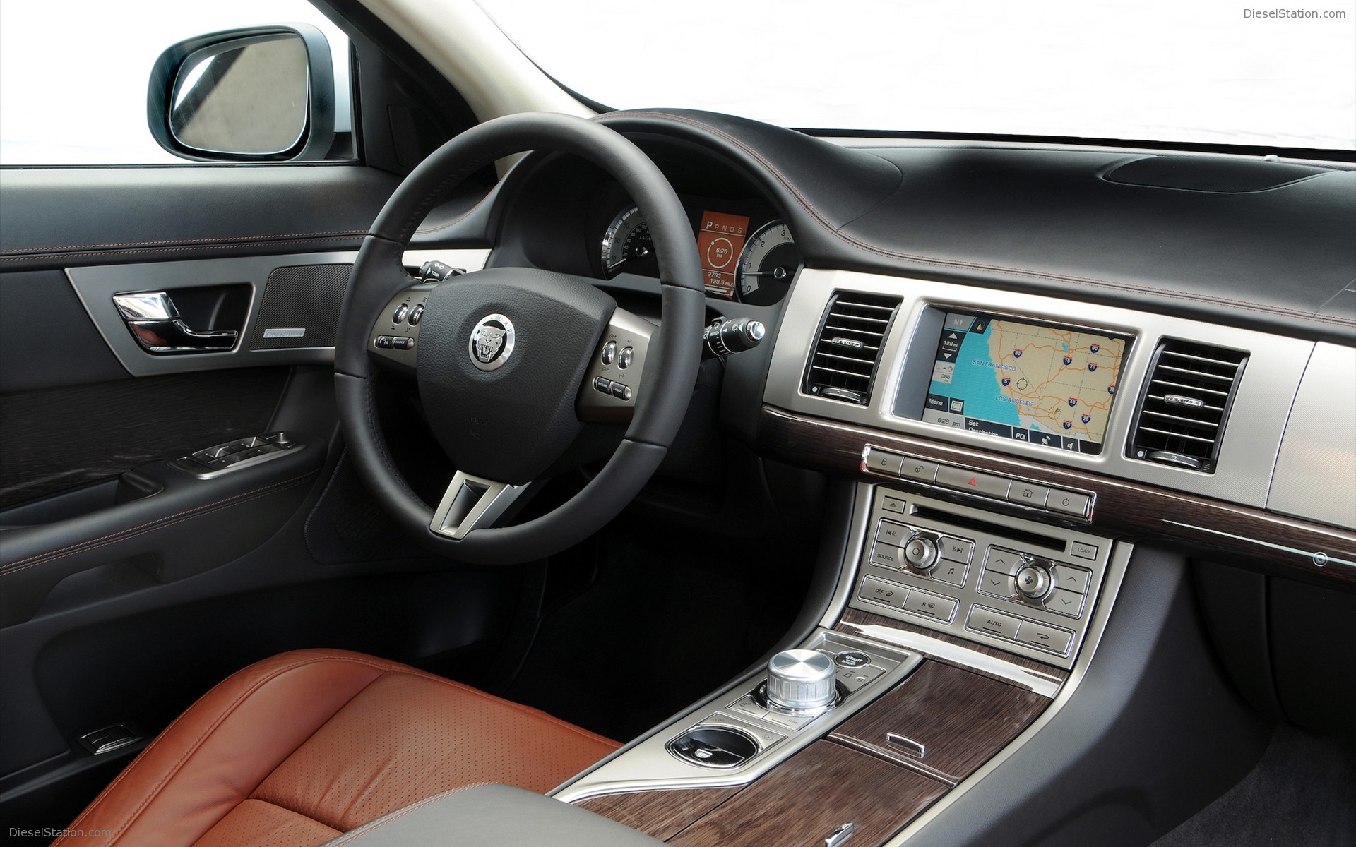 2010 New Jaguar XF