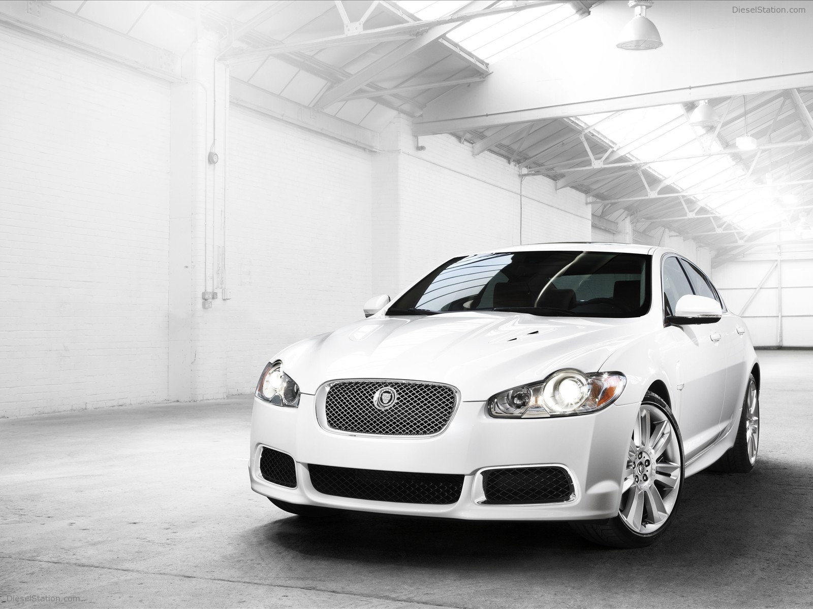 2010 Jaguar XFR