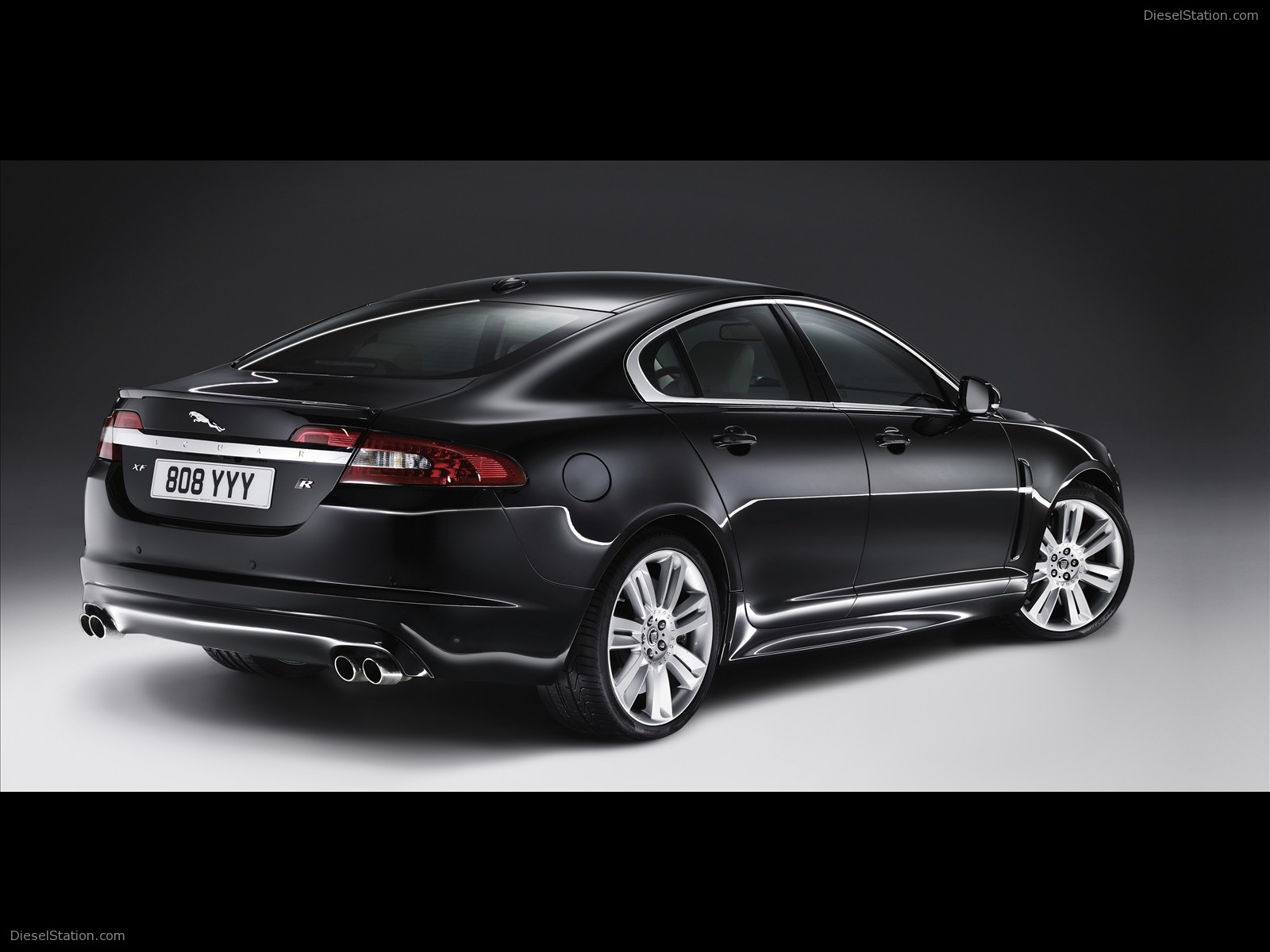 2010 Jaguar XFR
