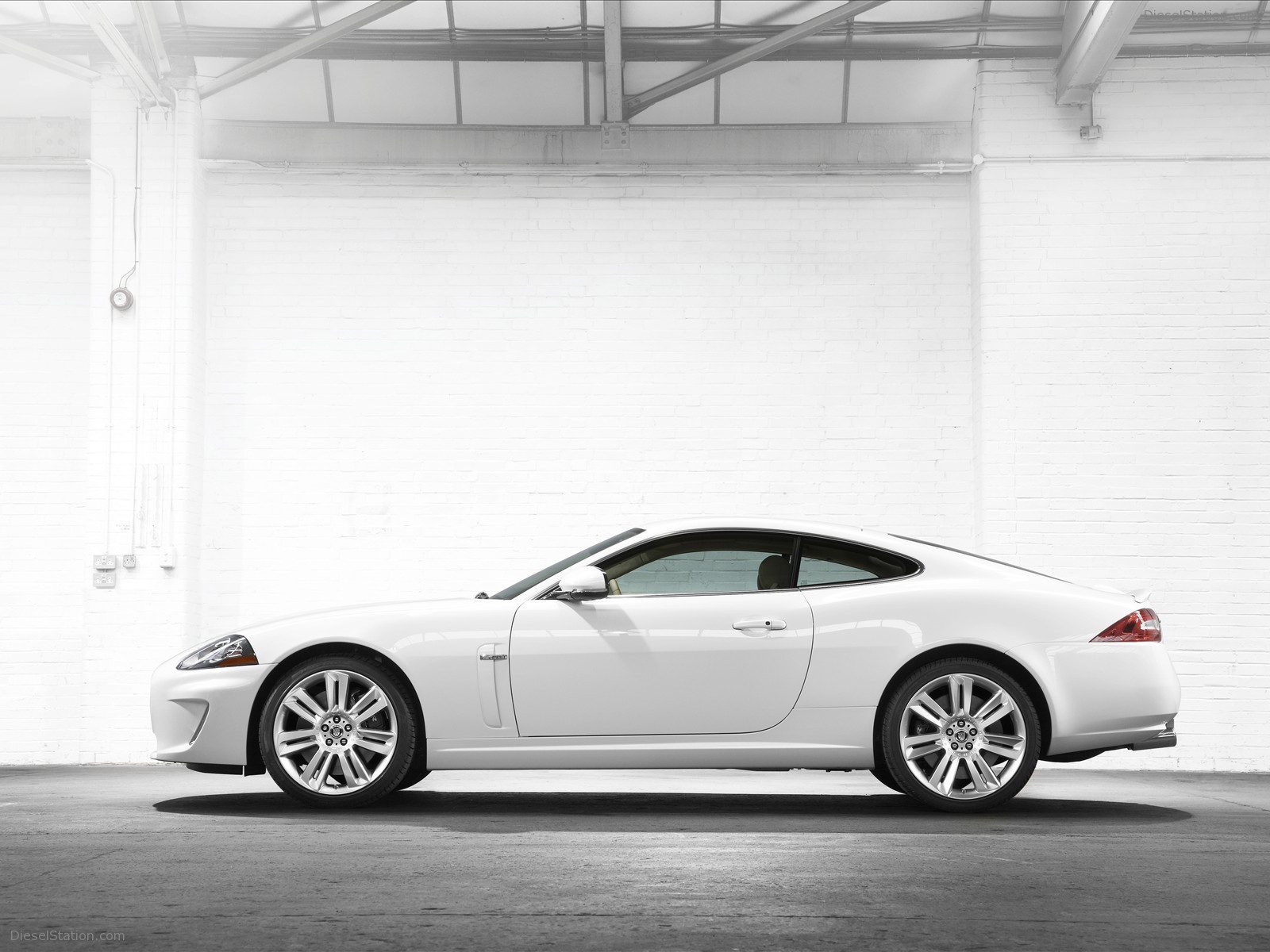 2010 Jaguar XKR